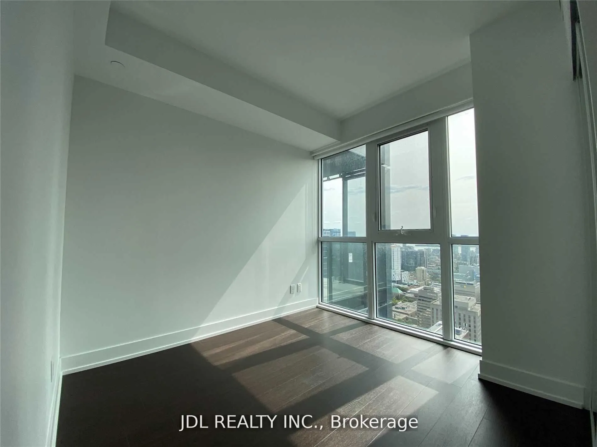 7 Grenville Street, #4111