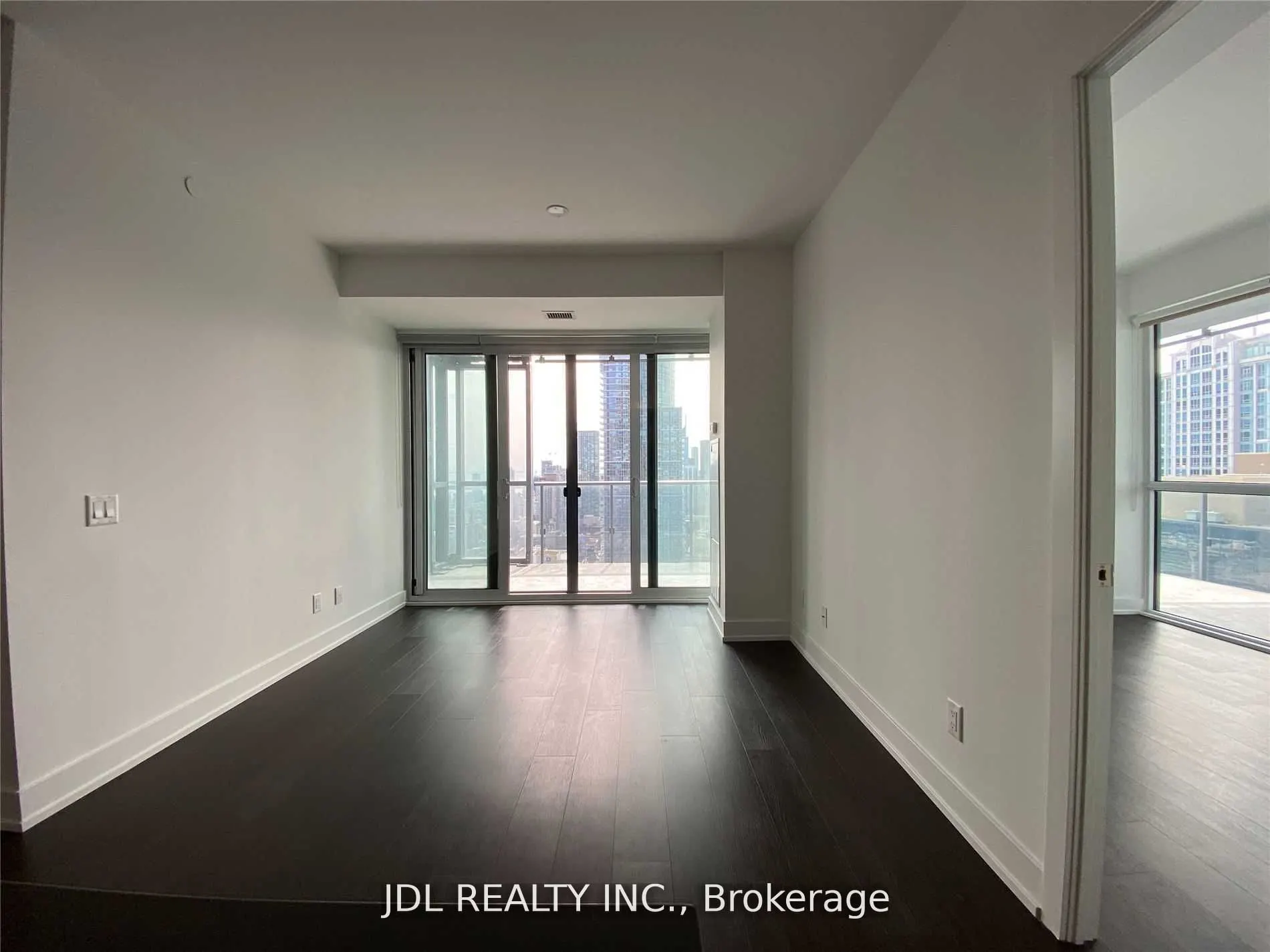 7 Grenville Street, #4111