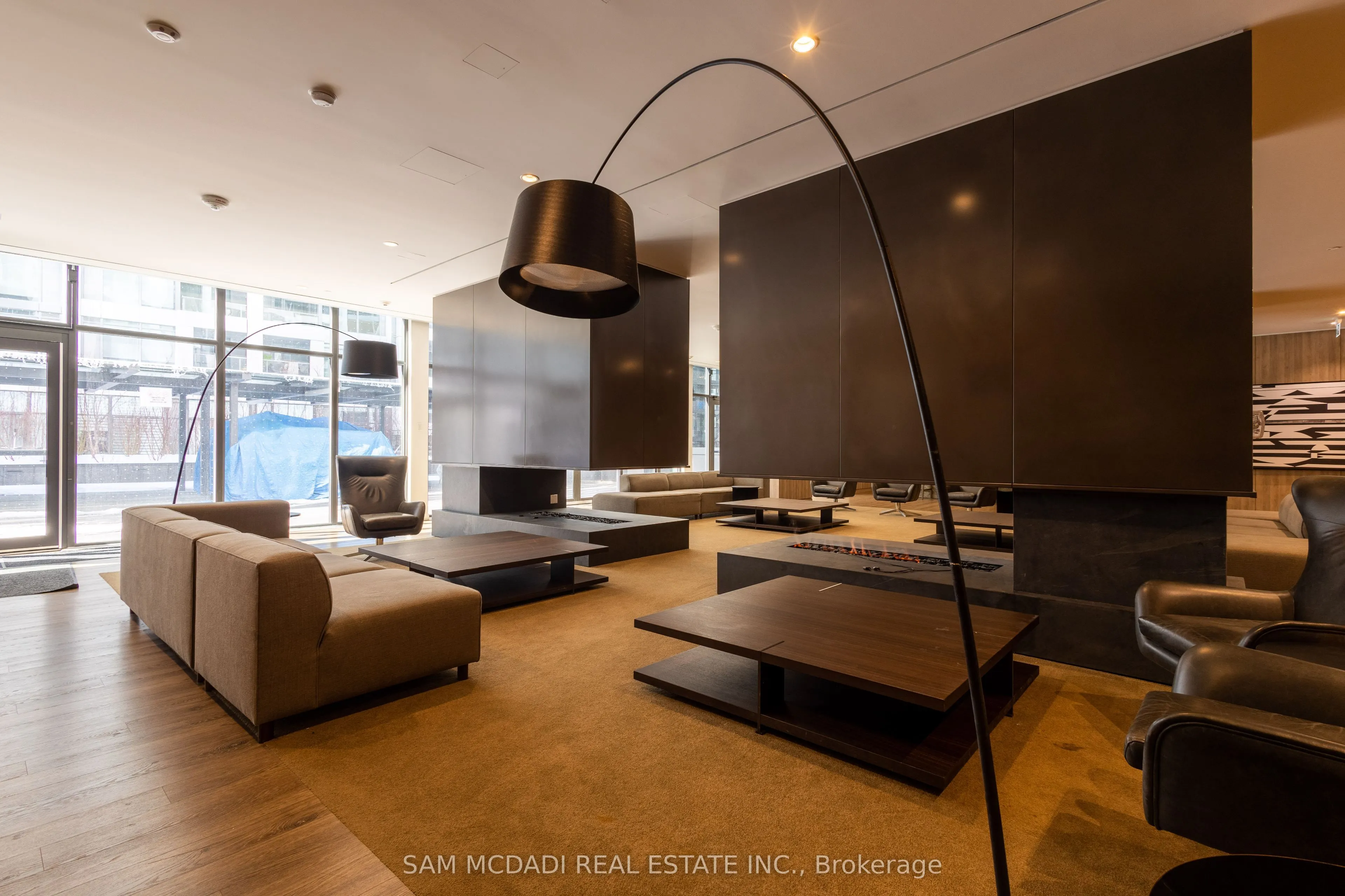 576 Front Street W, #702