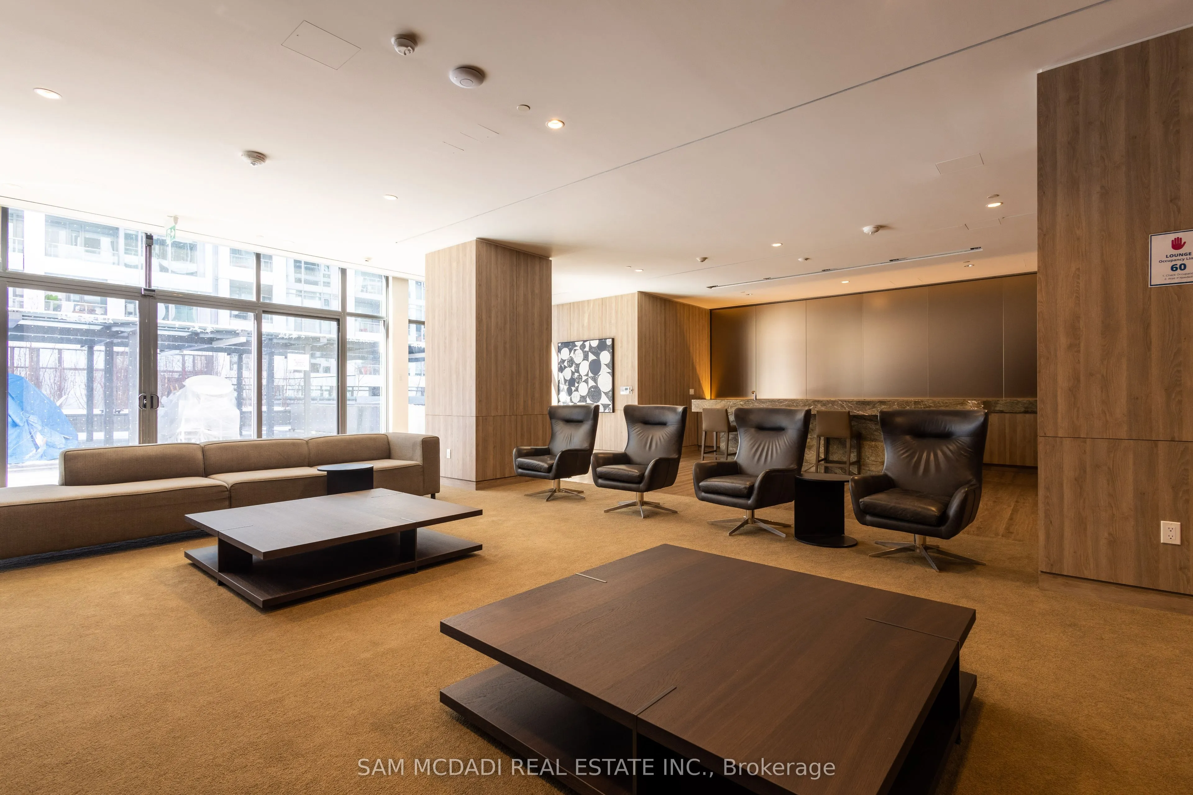 576 Front Street W, #702