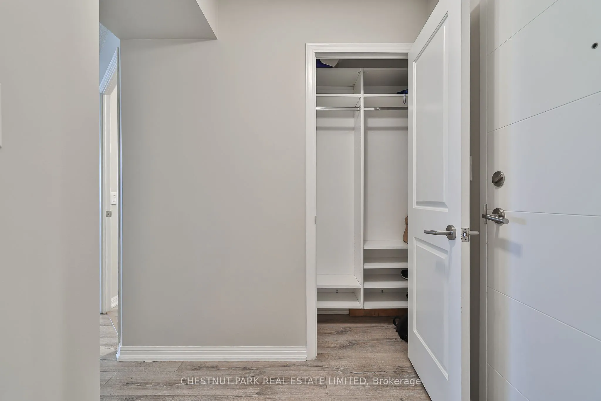 400 Adelaide Street E, #1702