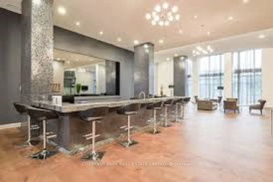 400 Adelaide Street E, #1702