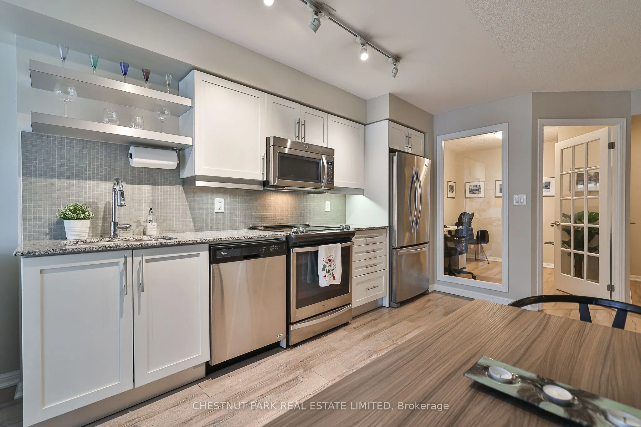 400 Adelaide Street E, #1702