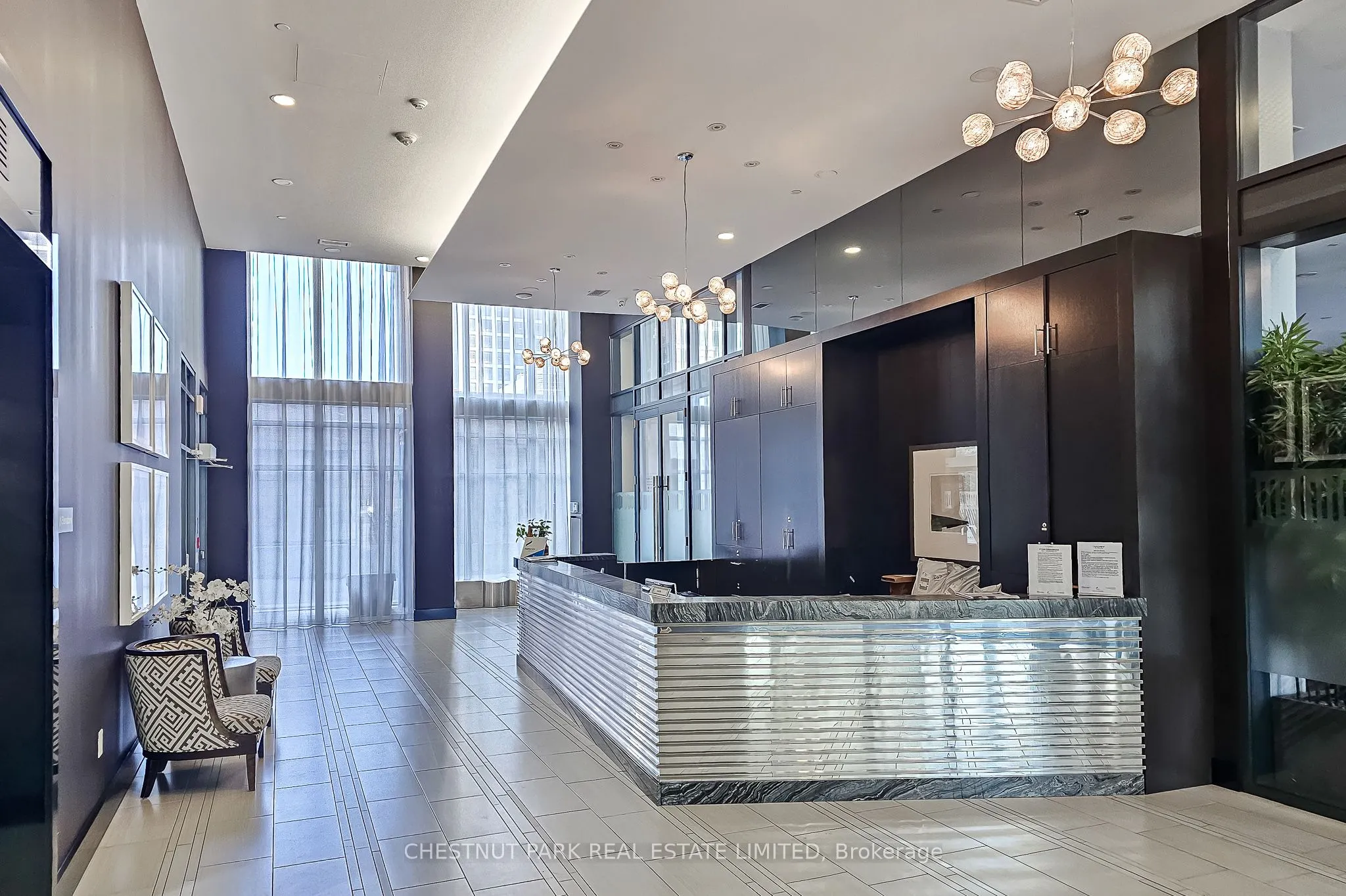 400 Adelaide Street E, #1702