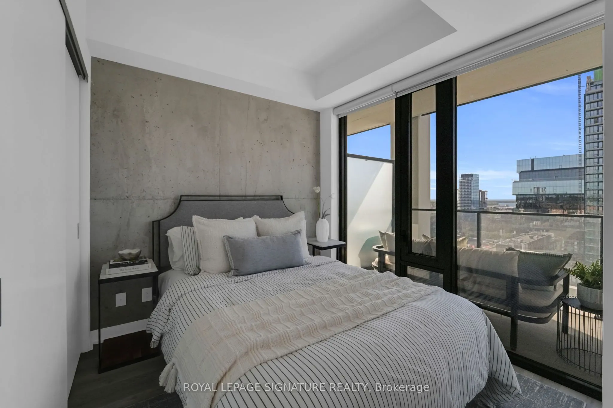 55 Ontario Street, #1906