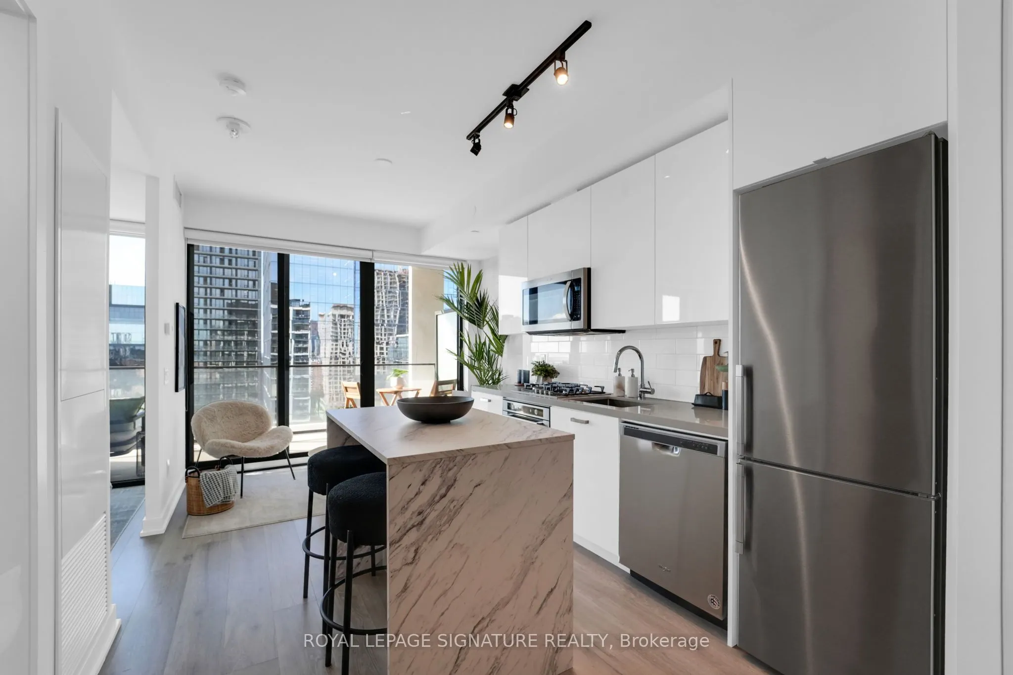 55 Ontario Street, #1906