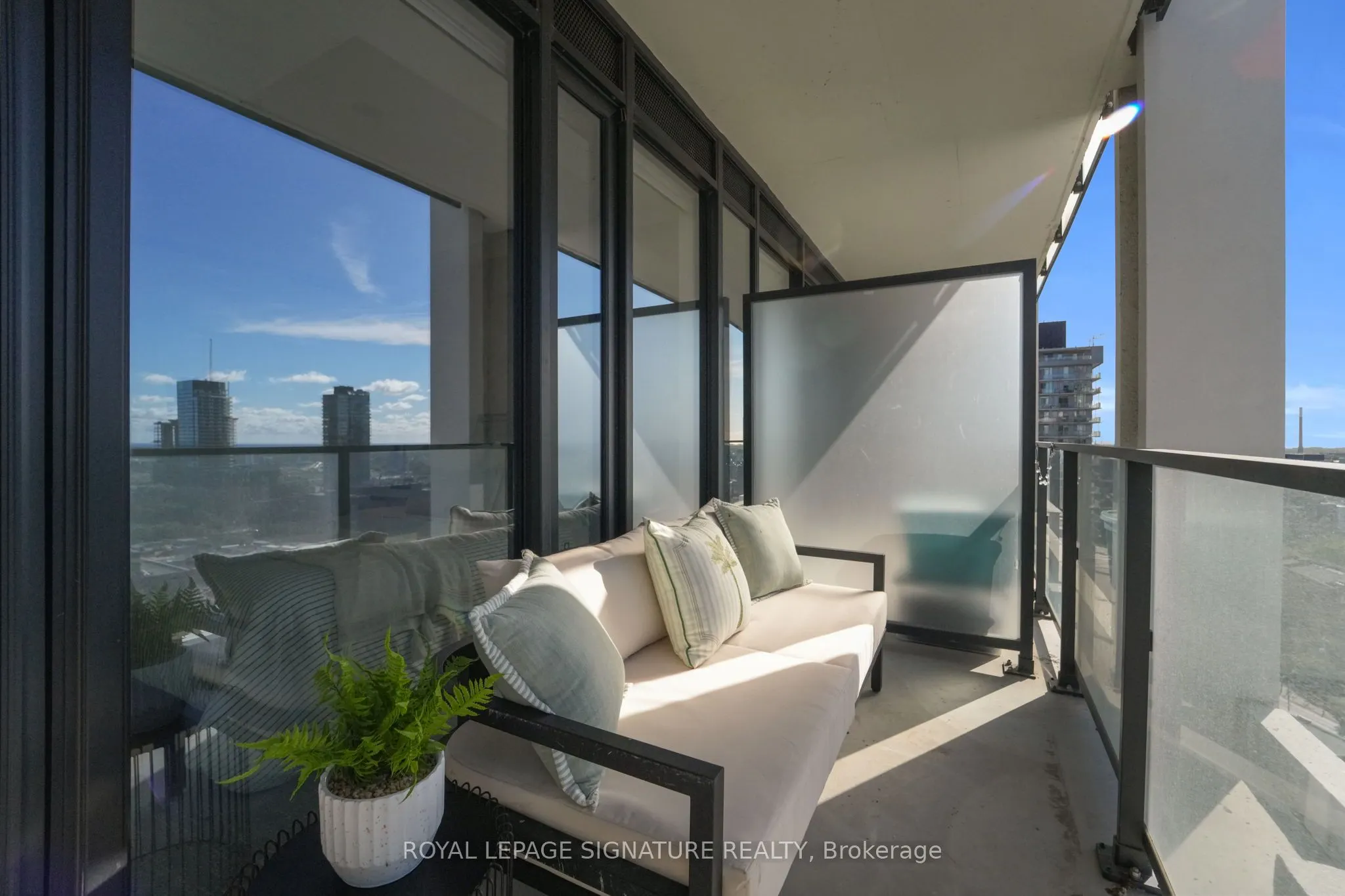 55 Ontario Street, #1906