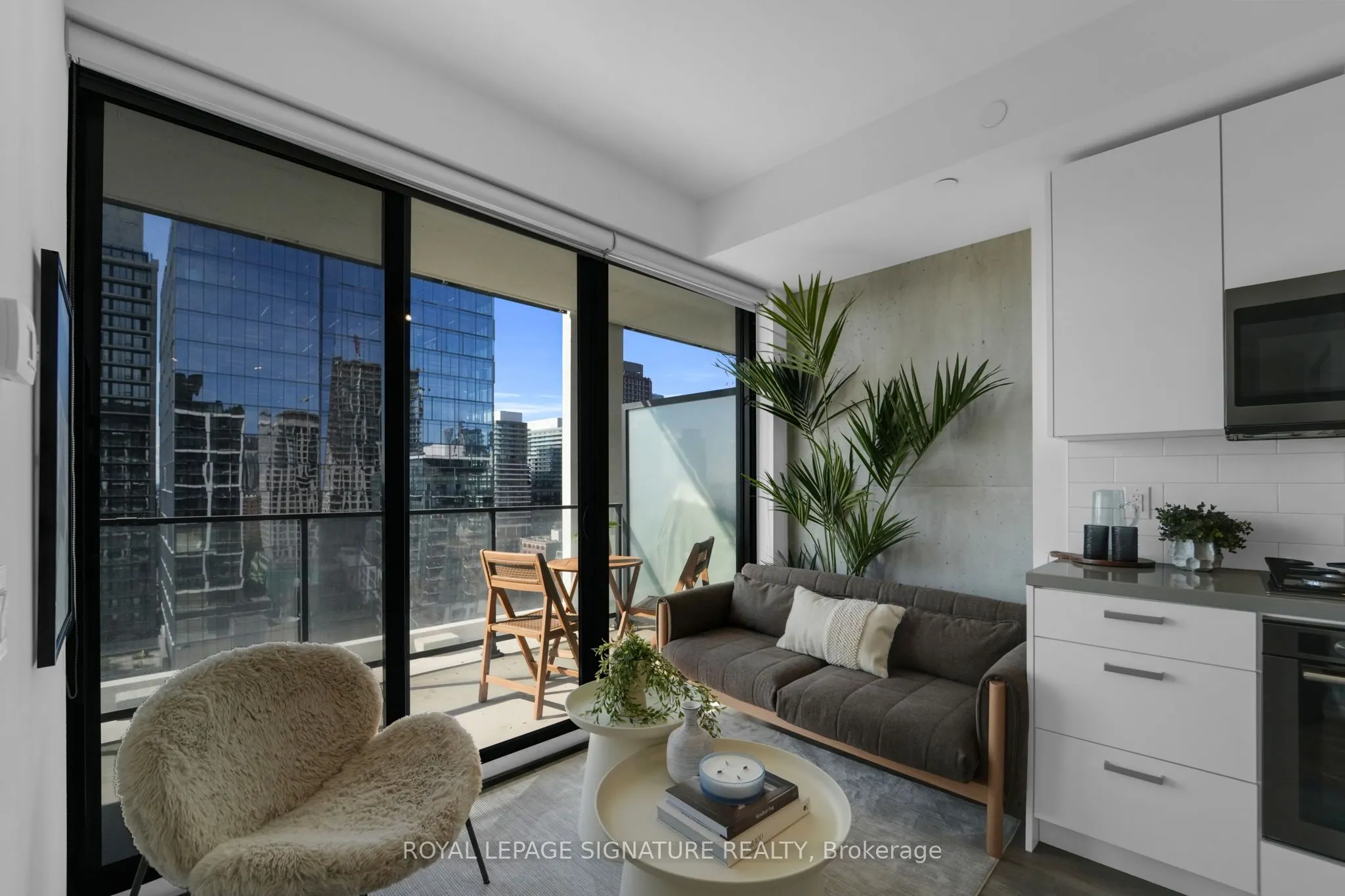 55 Ontario Street, #1906