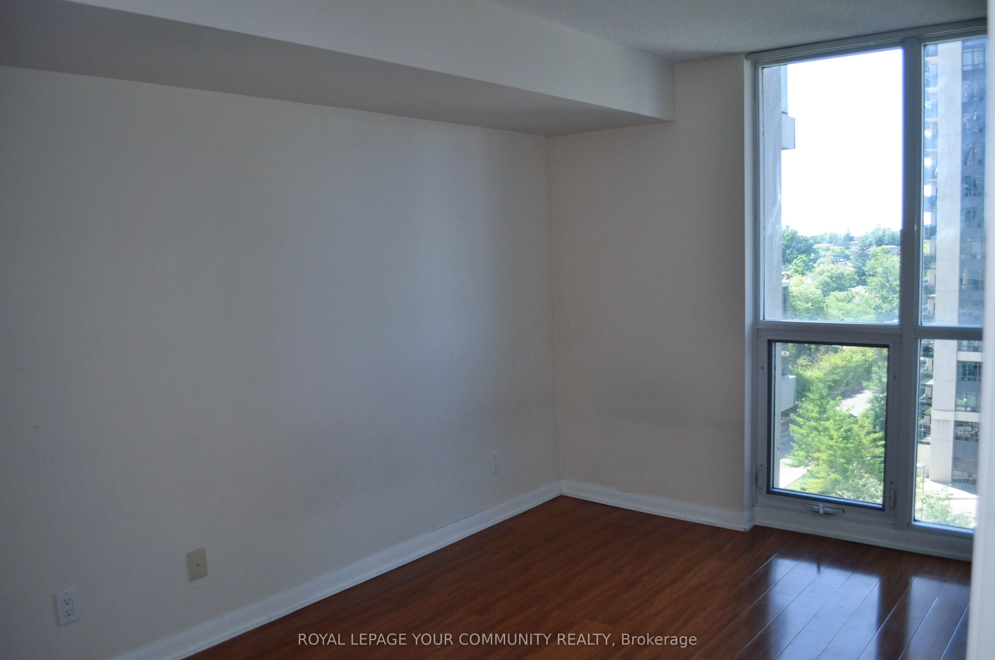 4968 Yonge Street, #902
