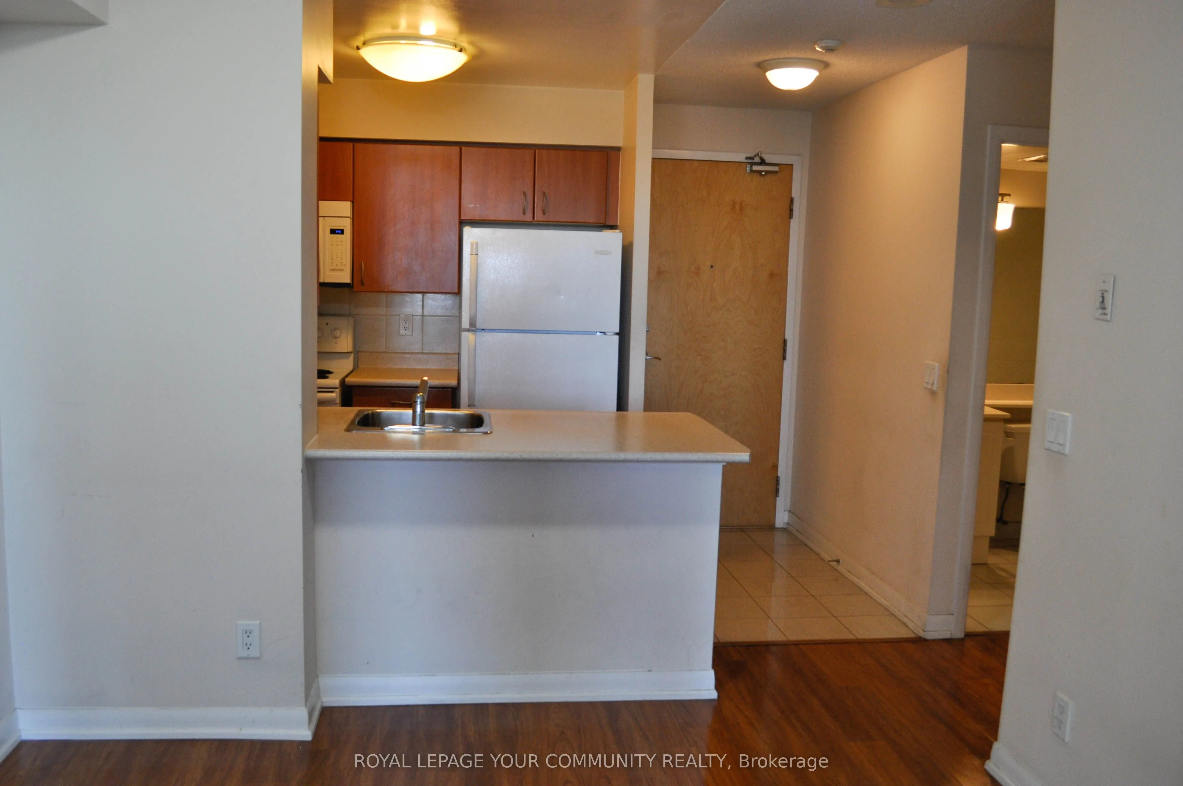4968 Yonge Street, #902