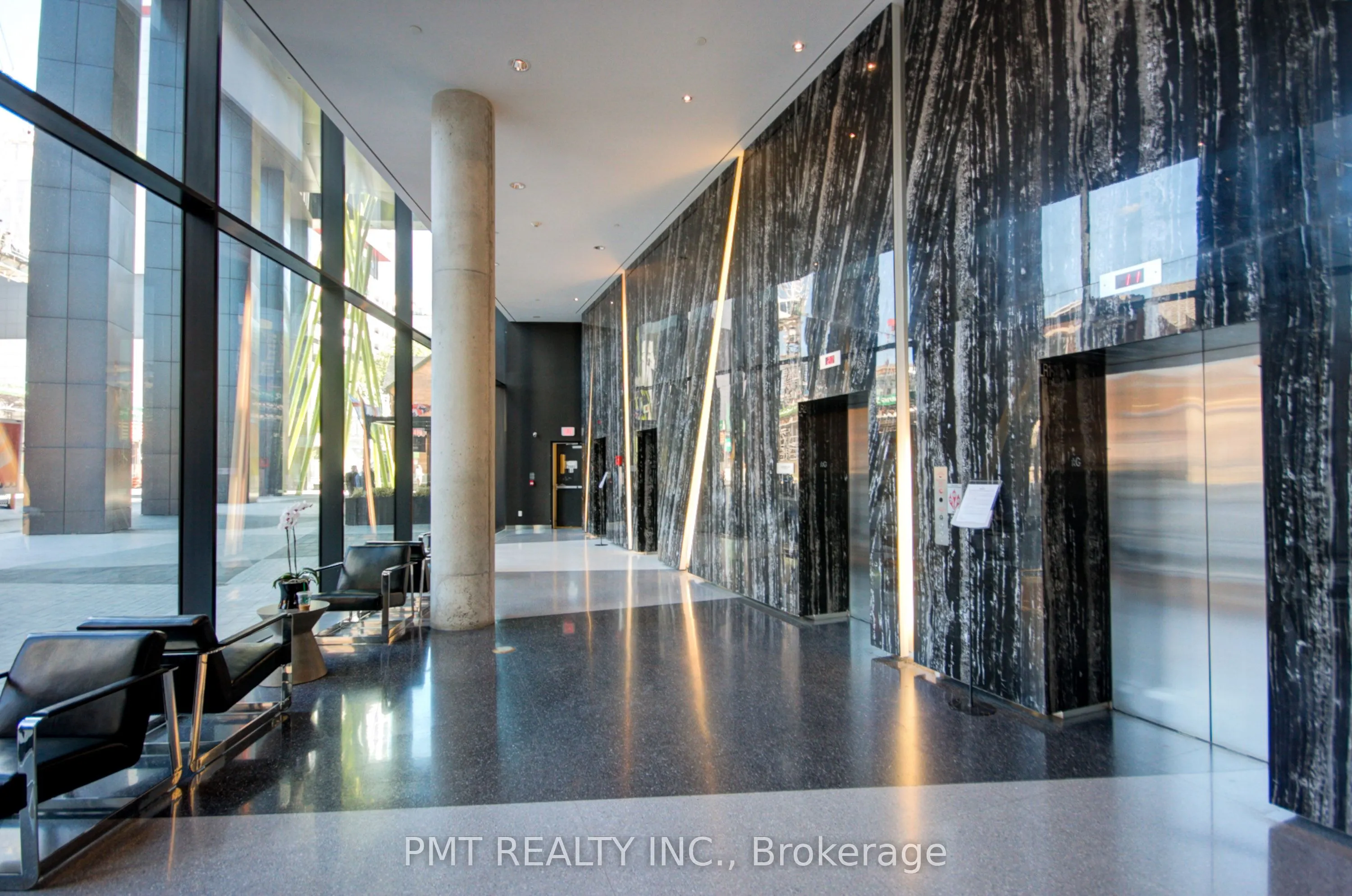 125 Peter Street, #1505