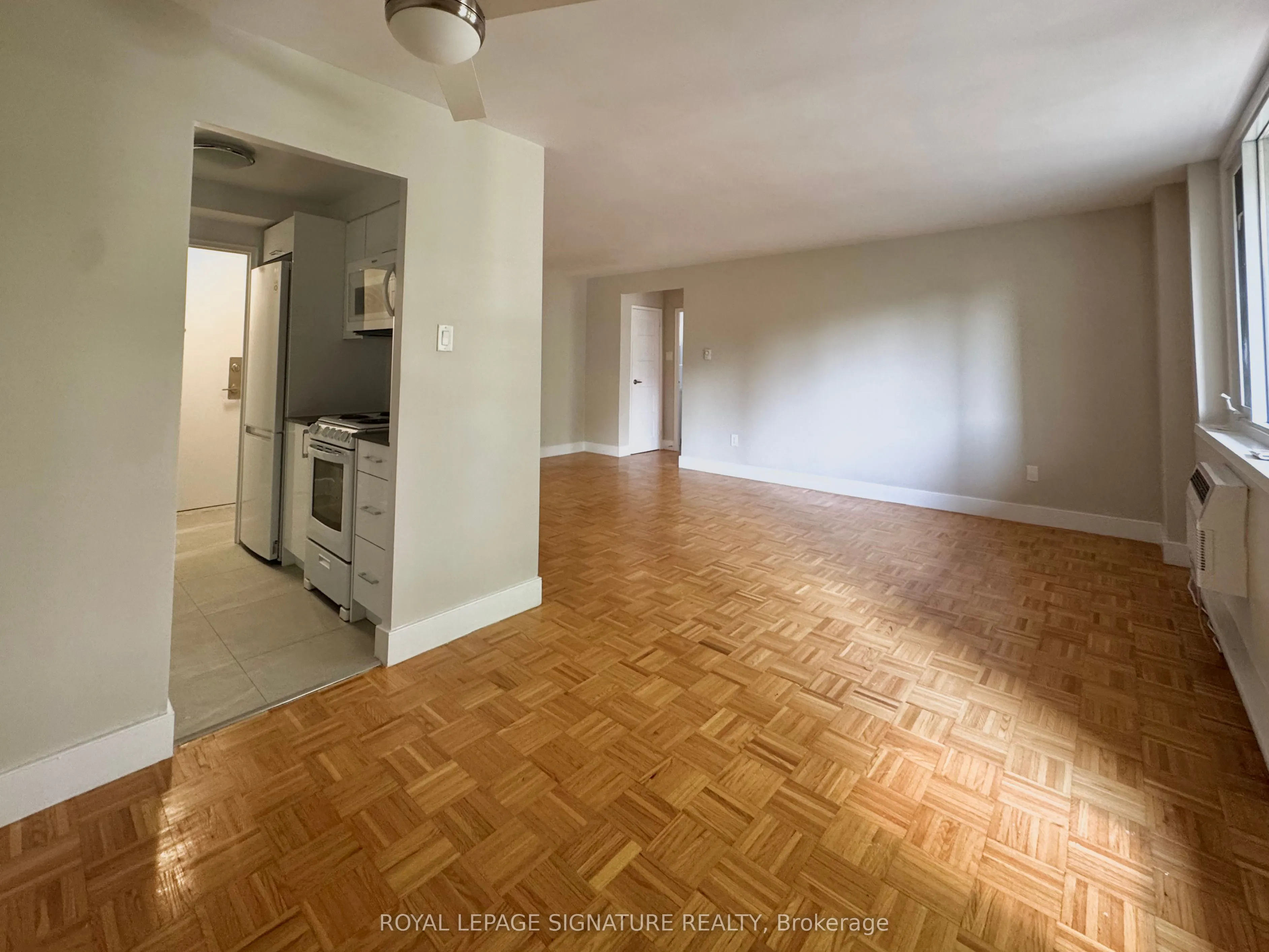 55 Isabella Street, #403