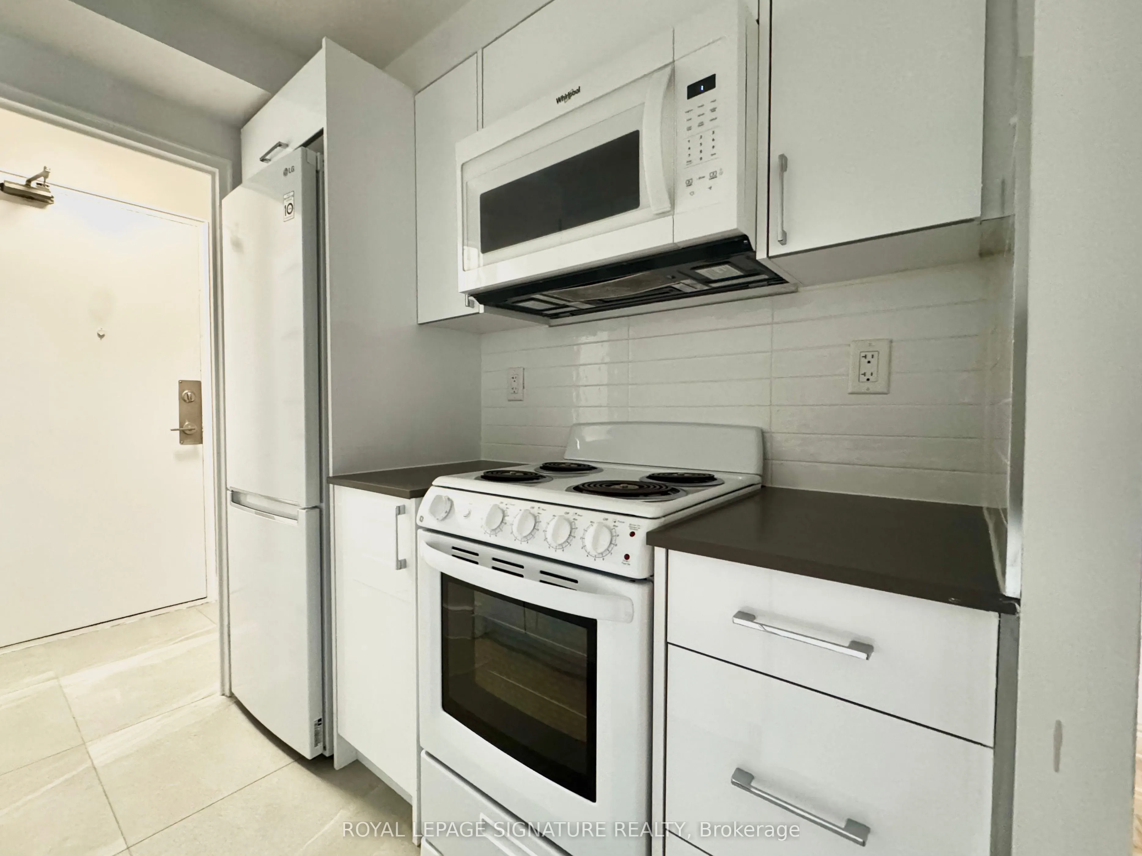 55 Isabella Street, #403