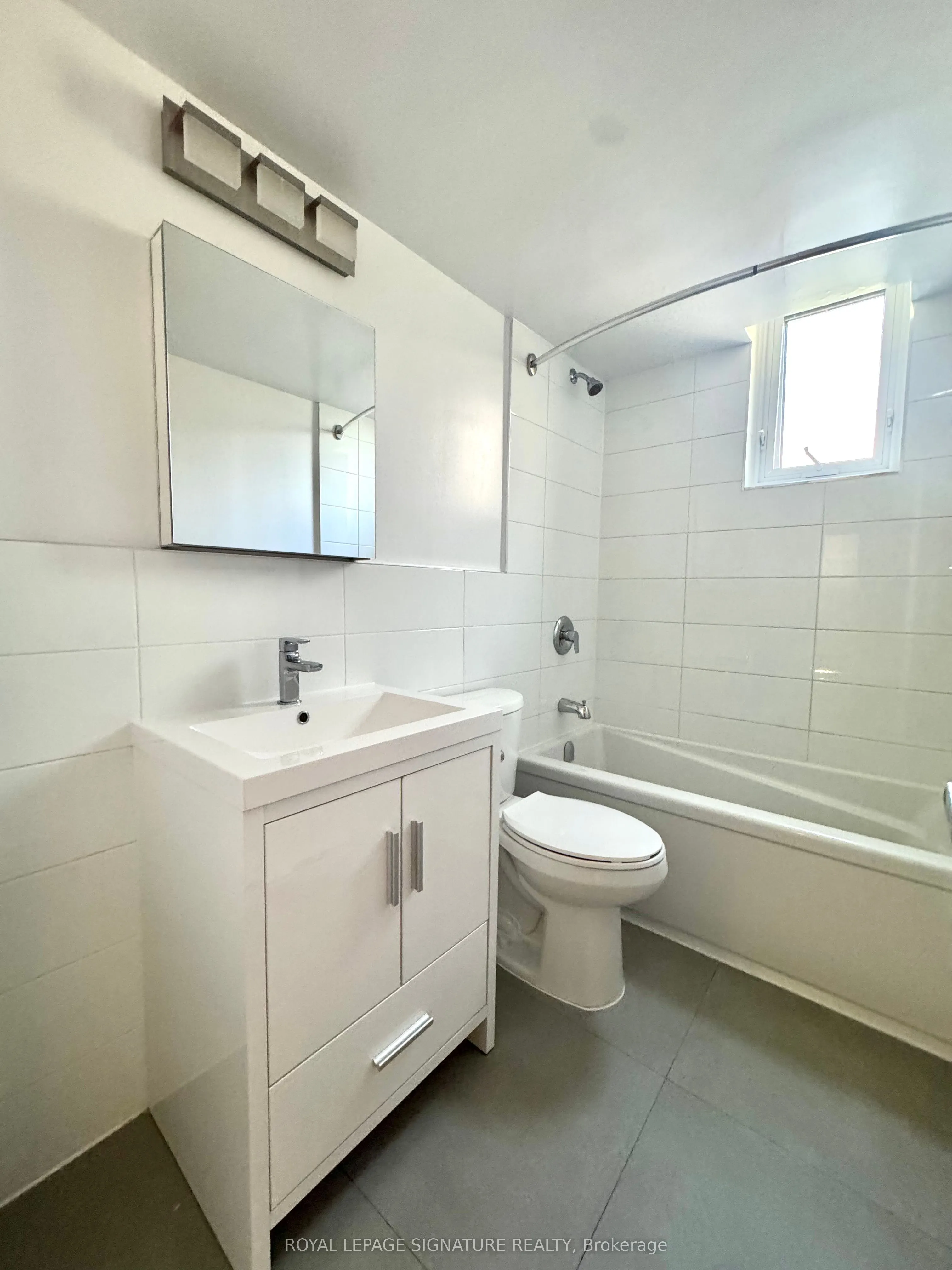 55 Isabella Street, #403
