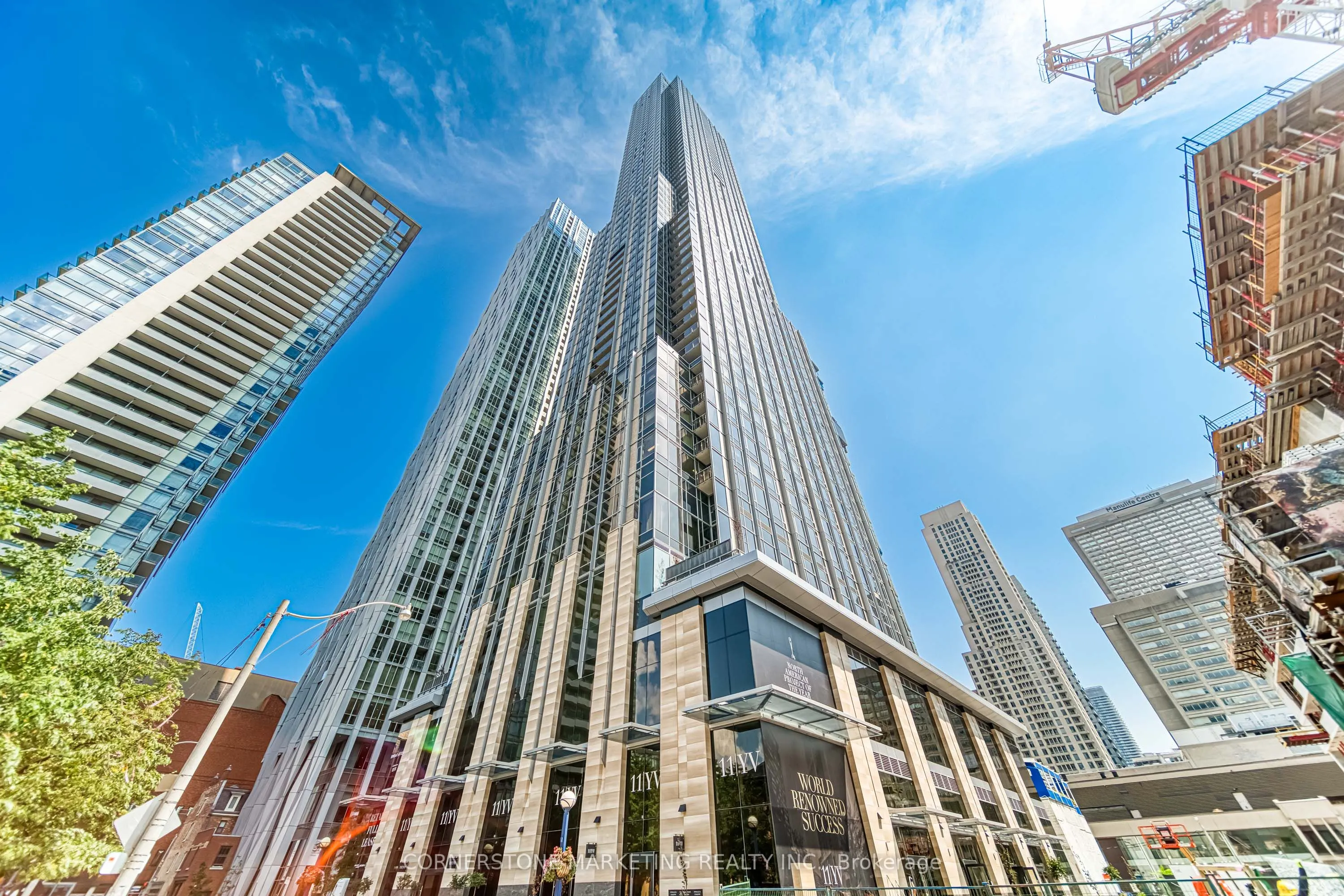11 Yorkville Avenue, #4702