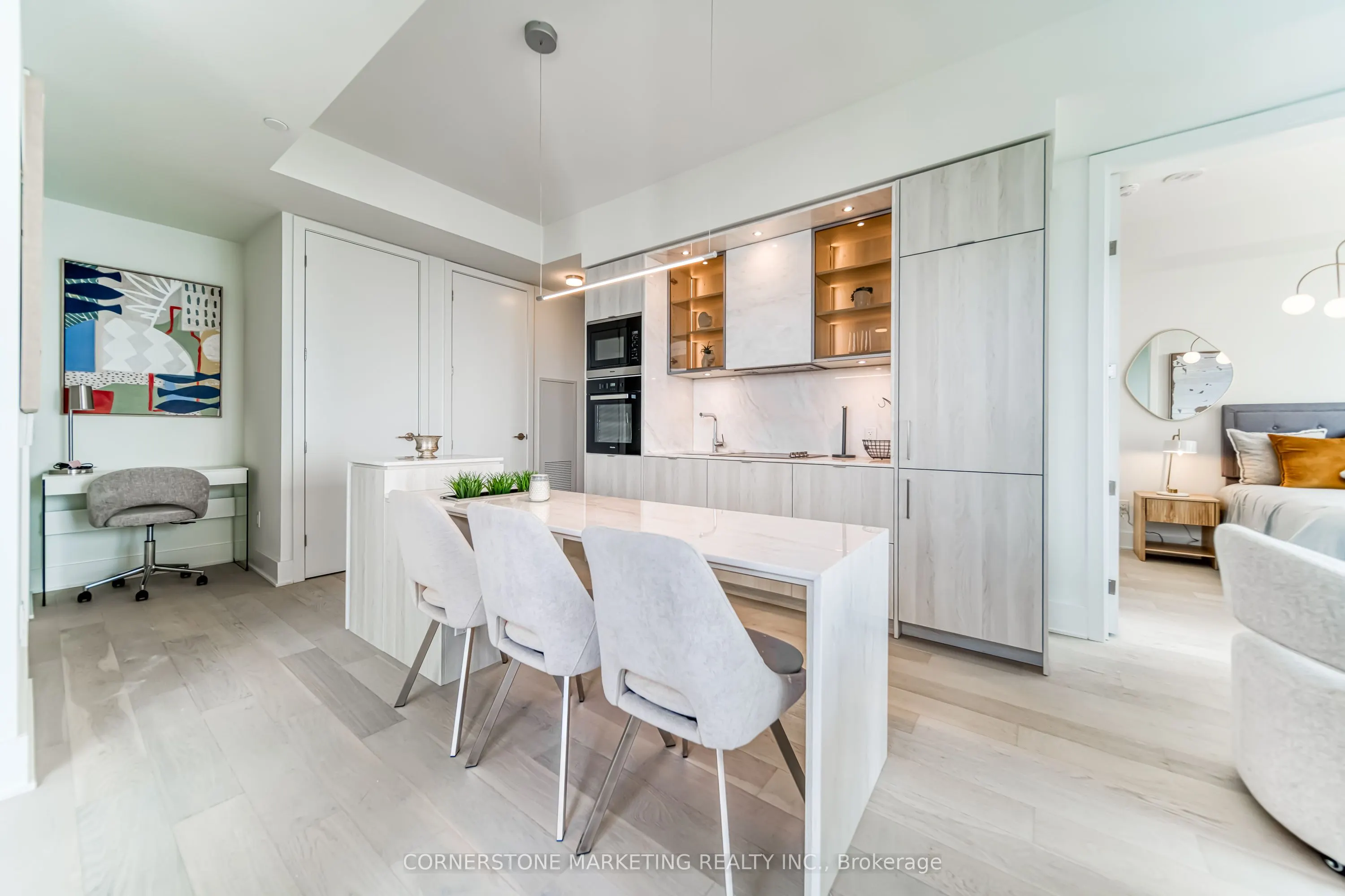 11 Yorkville Avenue, #4702