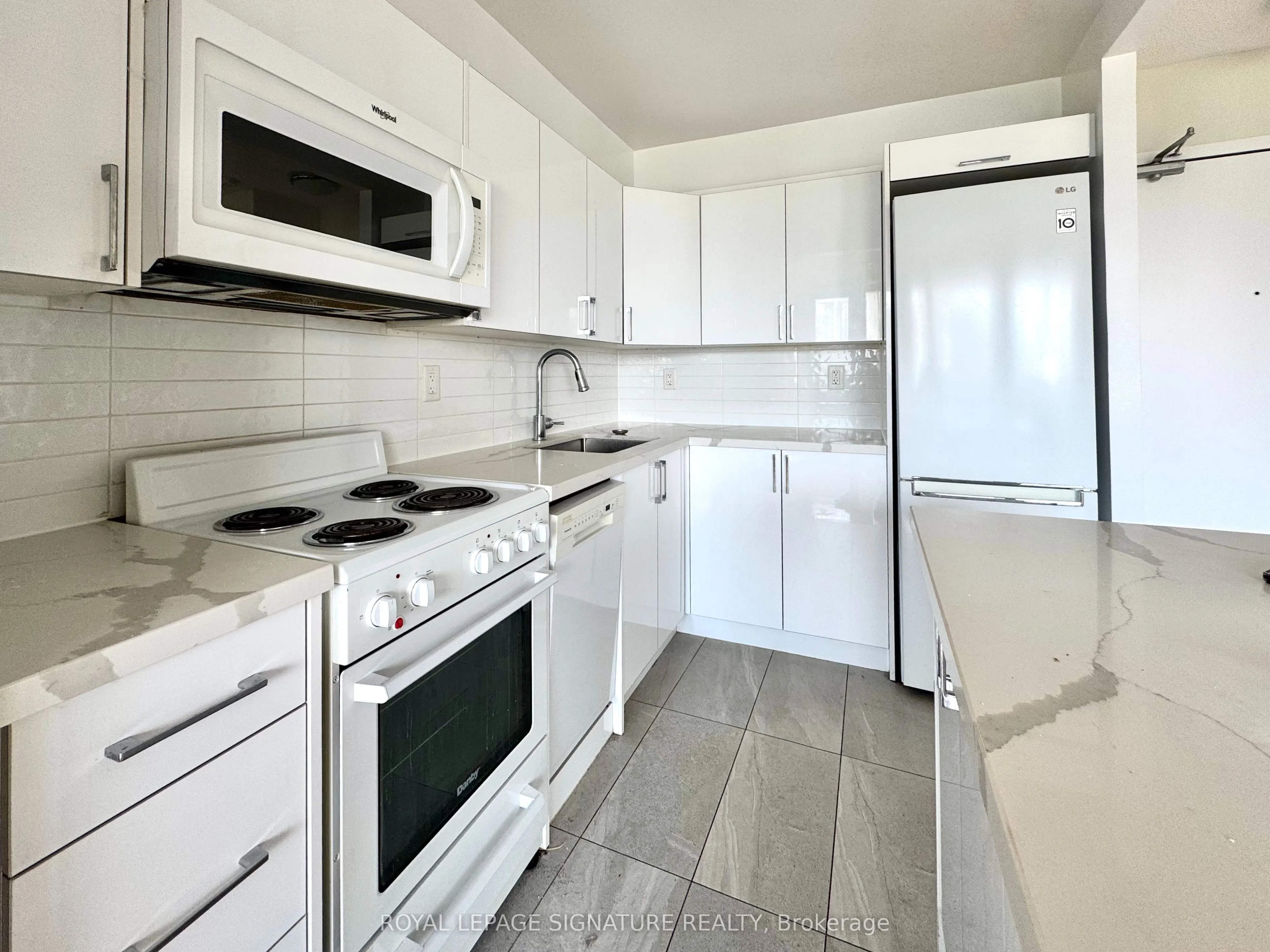 666 Spadina Avenue, #1109
