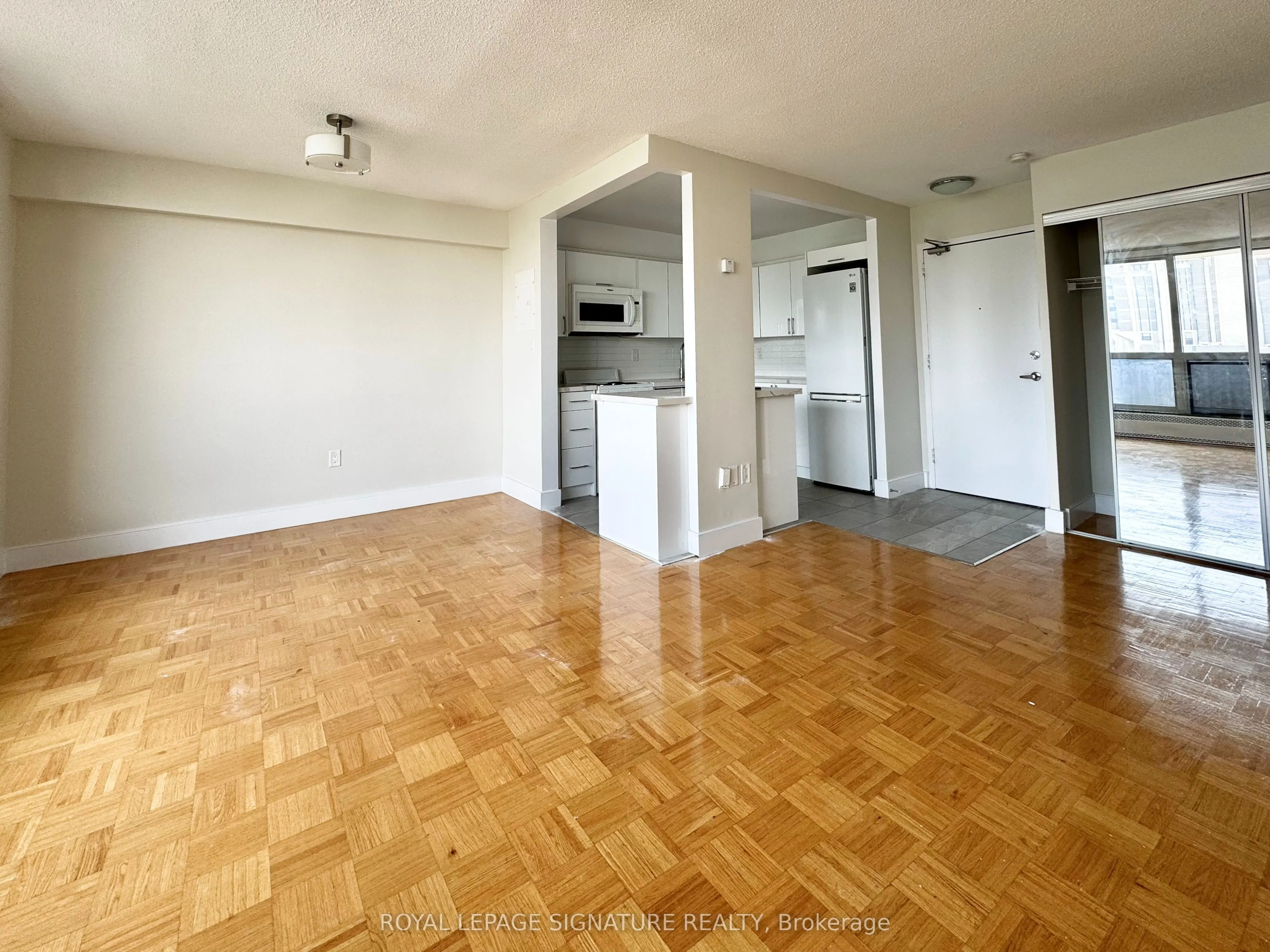 666 Spadina Avenue, #1109