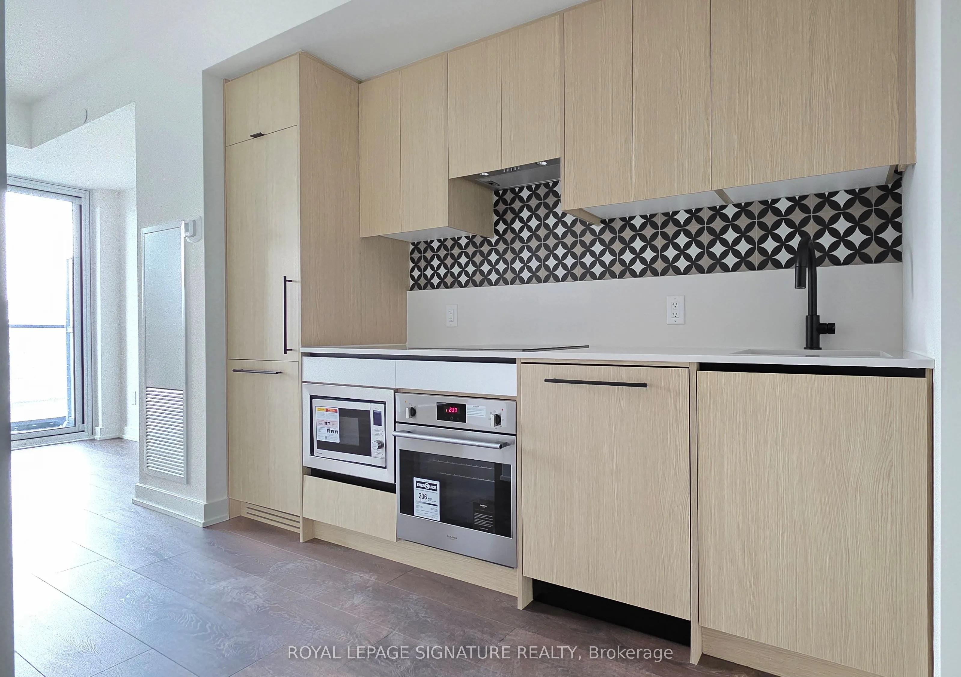 5 Lakeview Avenue, #304