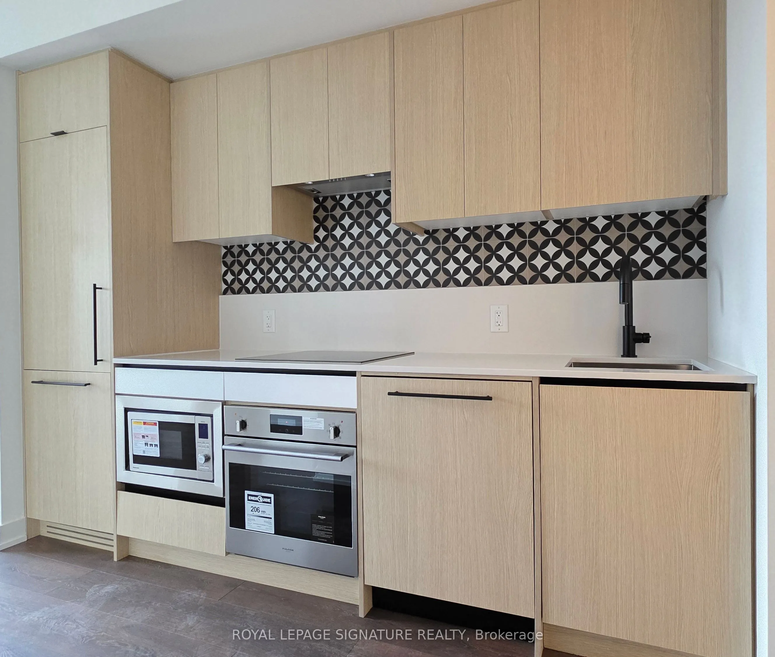 5 Lakeview Avenue, #304