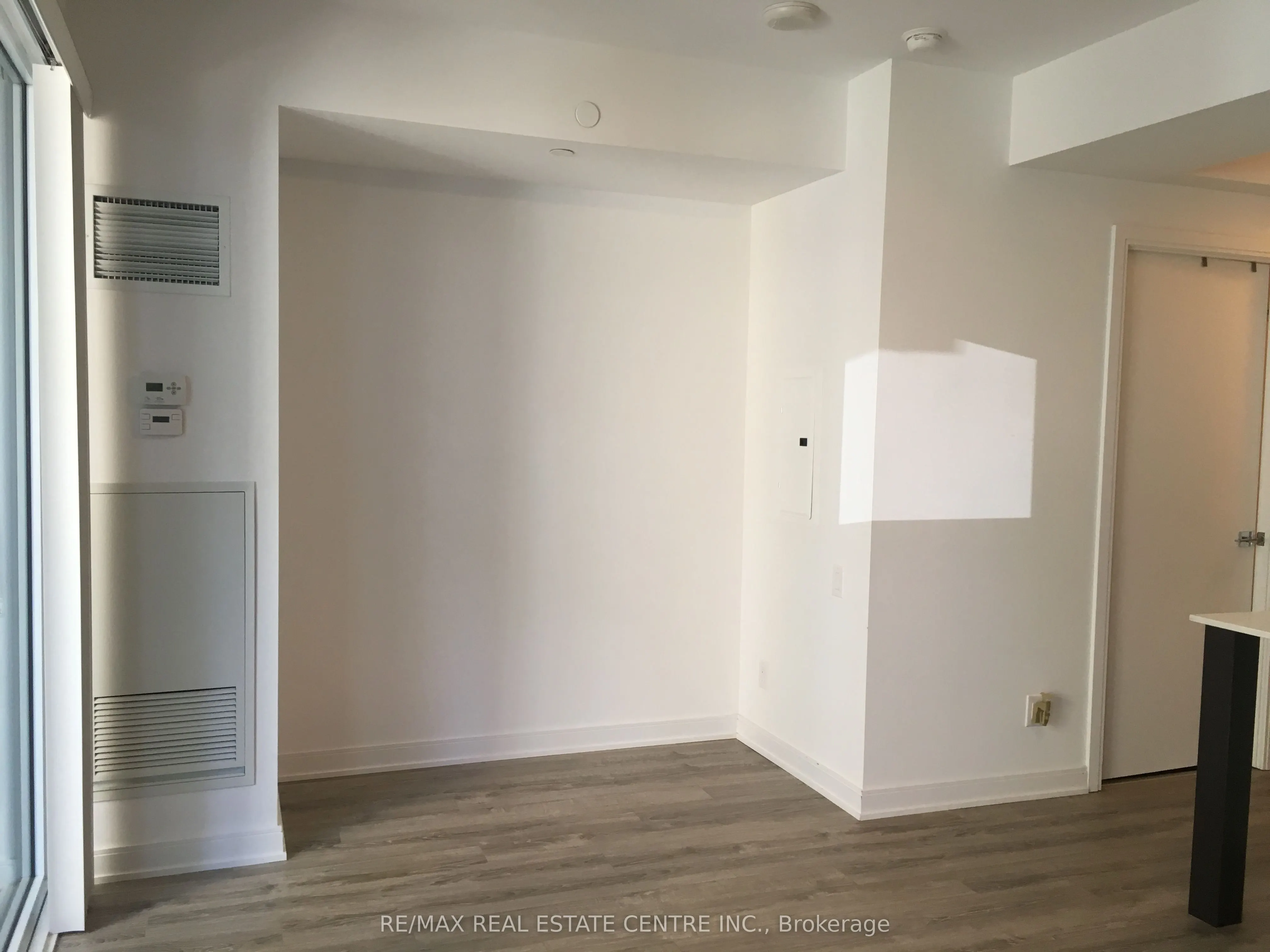 42 Charles Street E, #3405