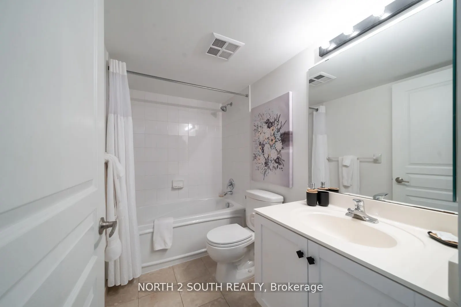 323 Richmond Street E, #214
