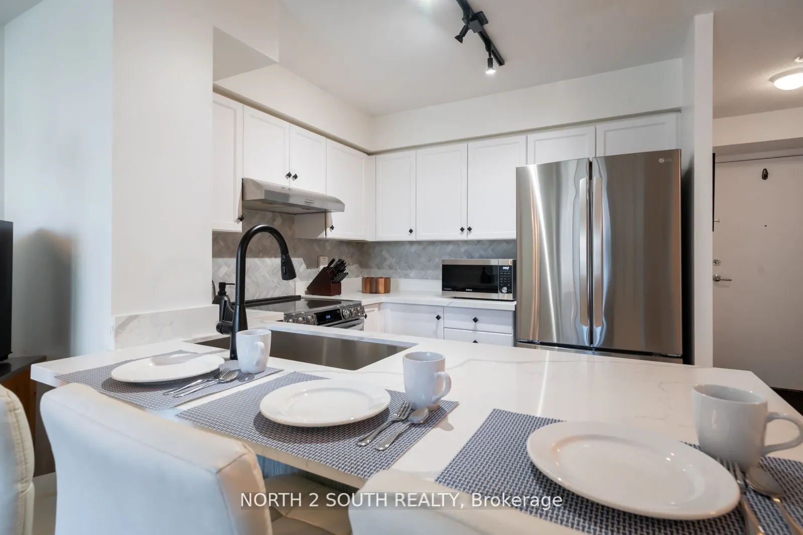 323 Richmond Street E, #214