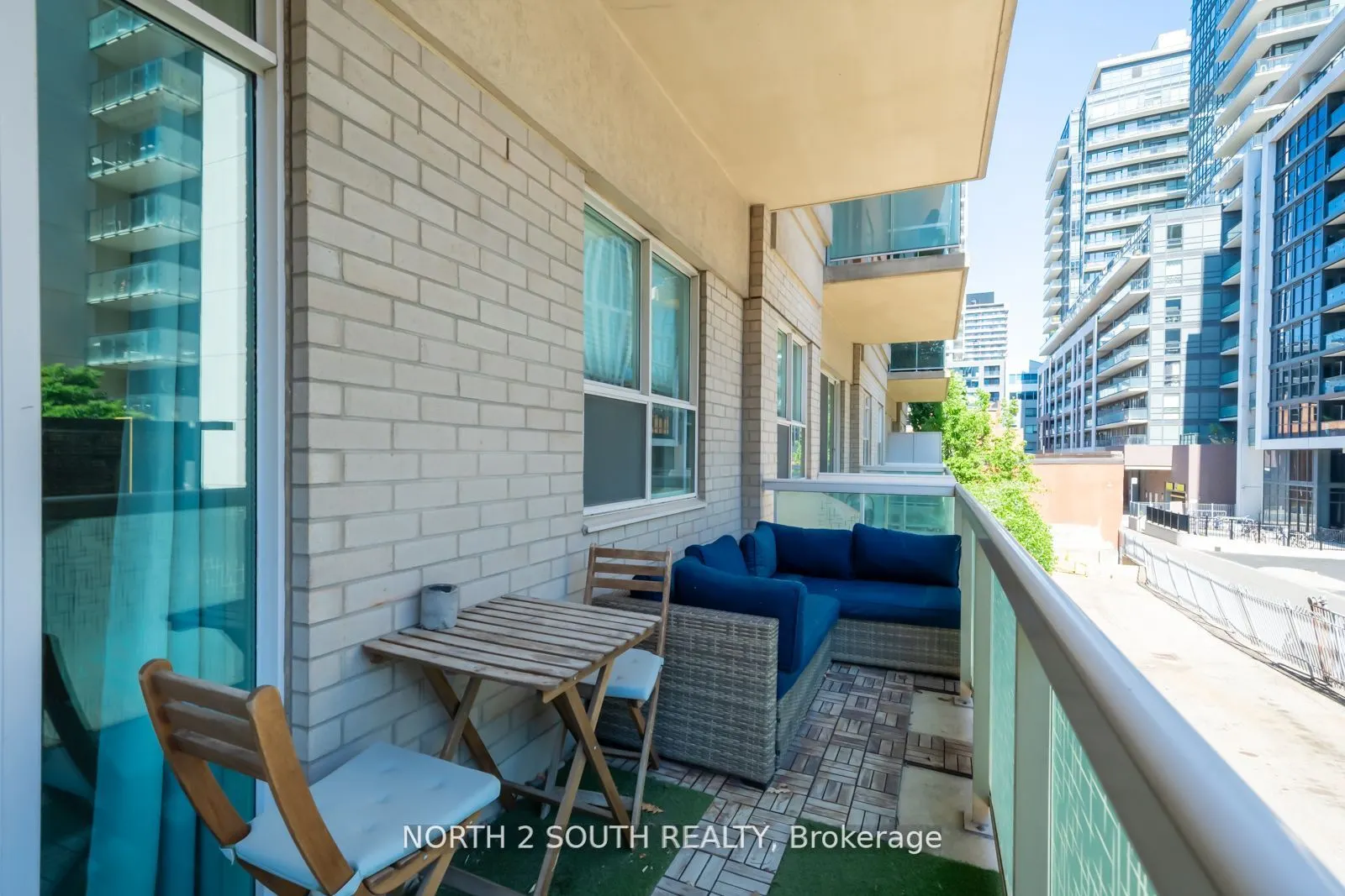 323 Richmond Street E, #214