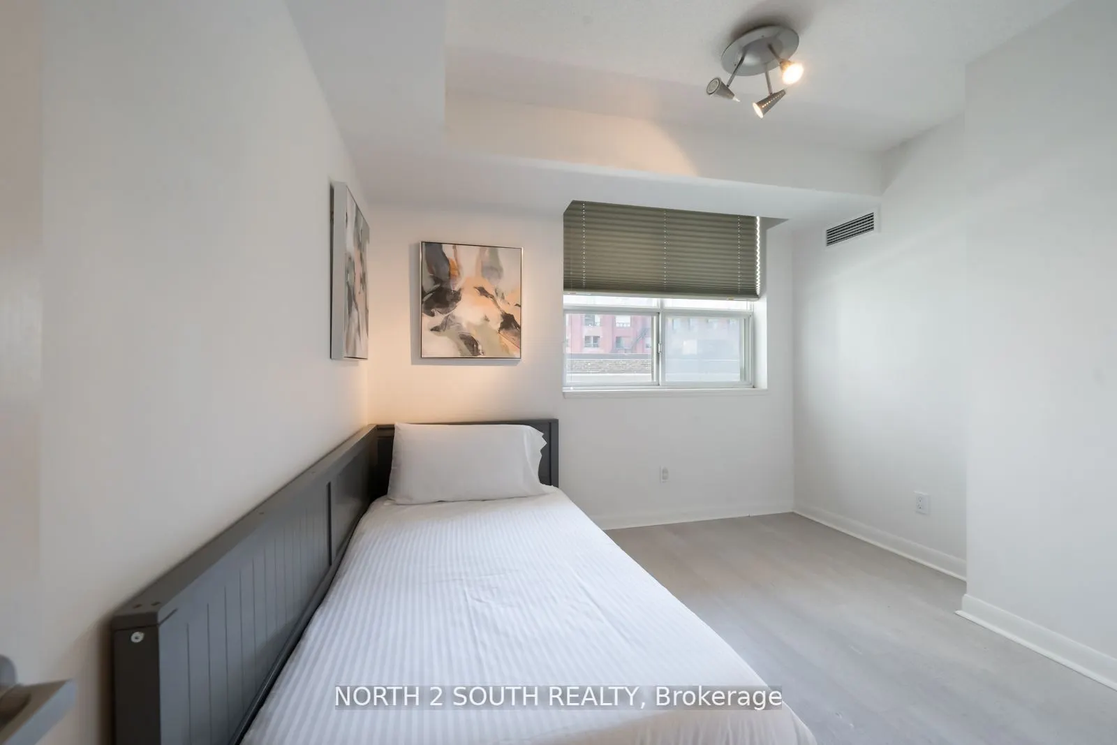 323 Richmond Street E, #214