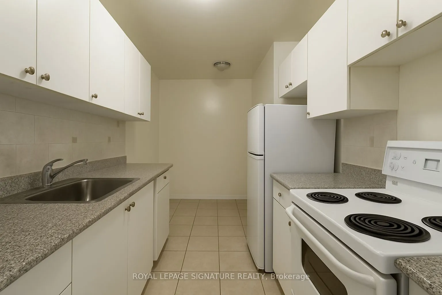 990 Avenue Road, #107