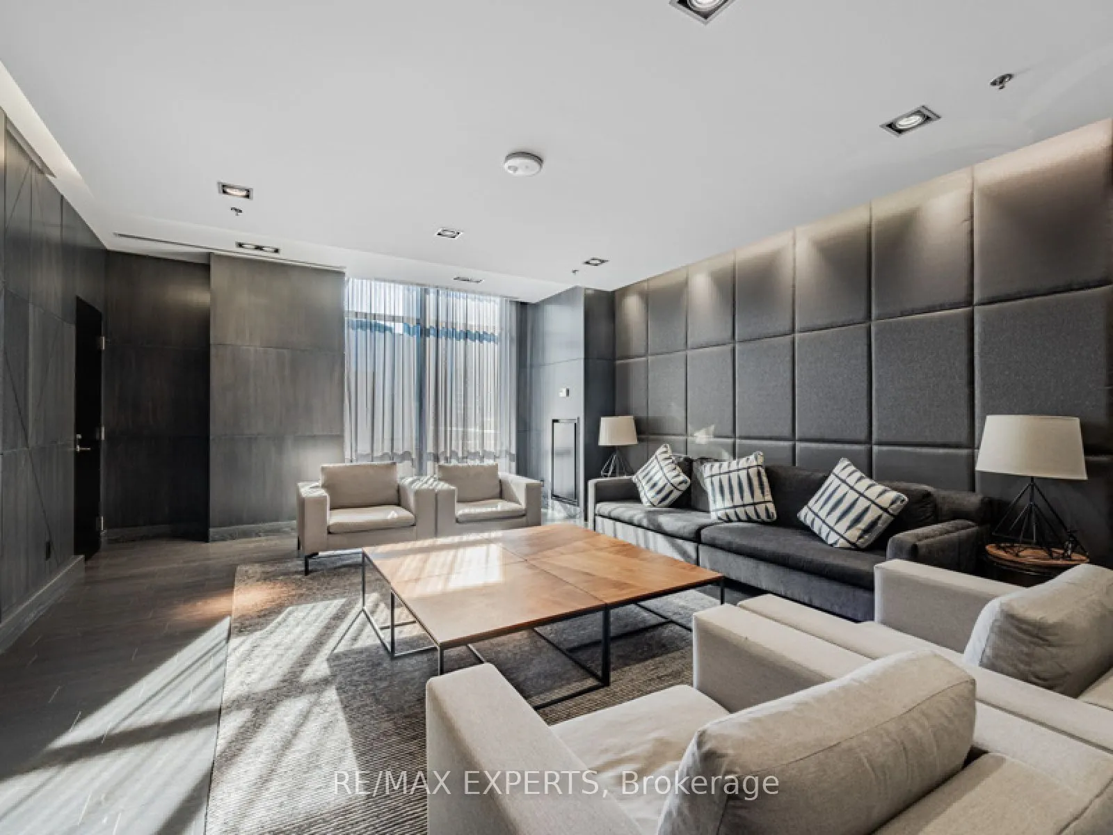 30 Nelson Street, #1608