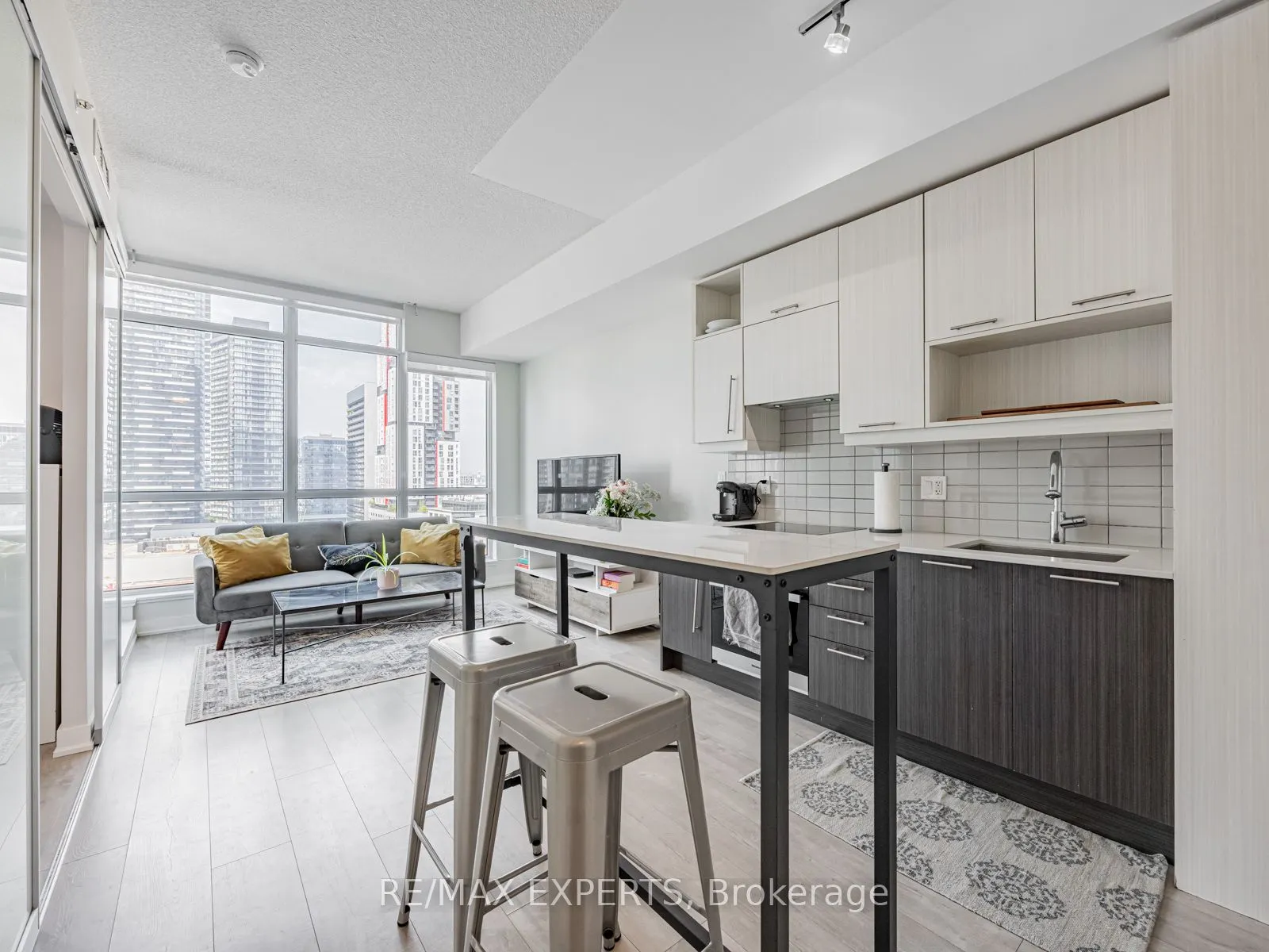 30 Nelson Street, #1608
