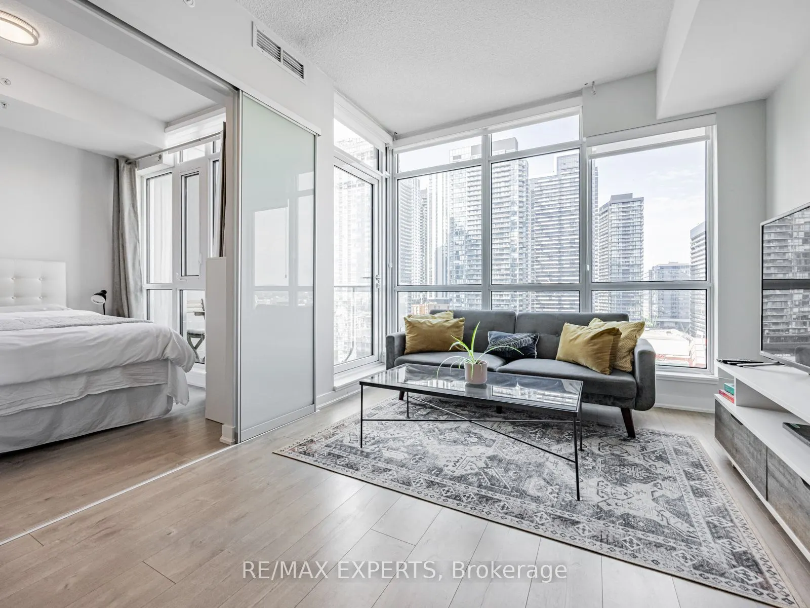 30 Nelson Street, #1608