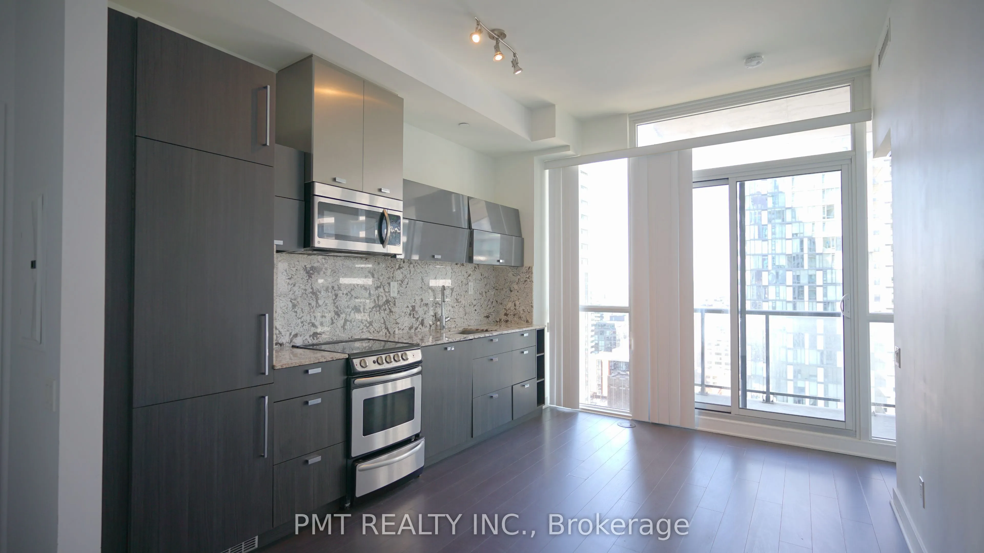 290 Adelaide Street W, #2312
