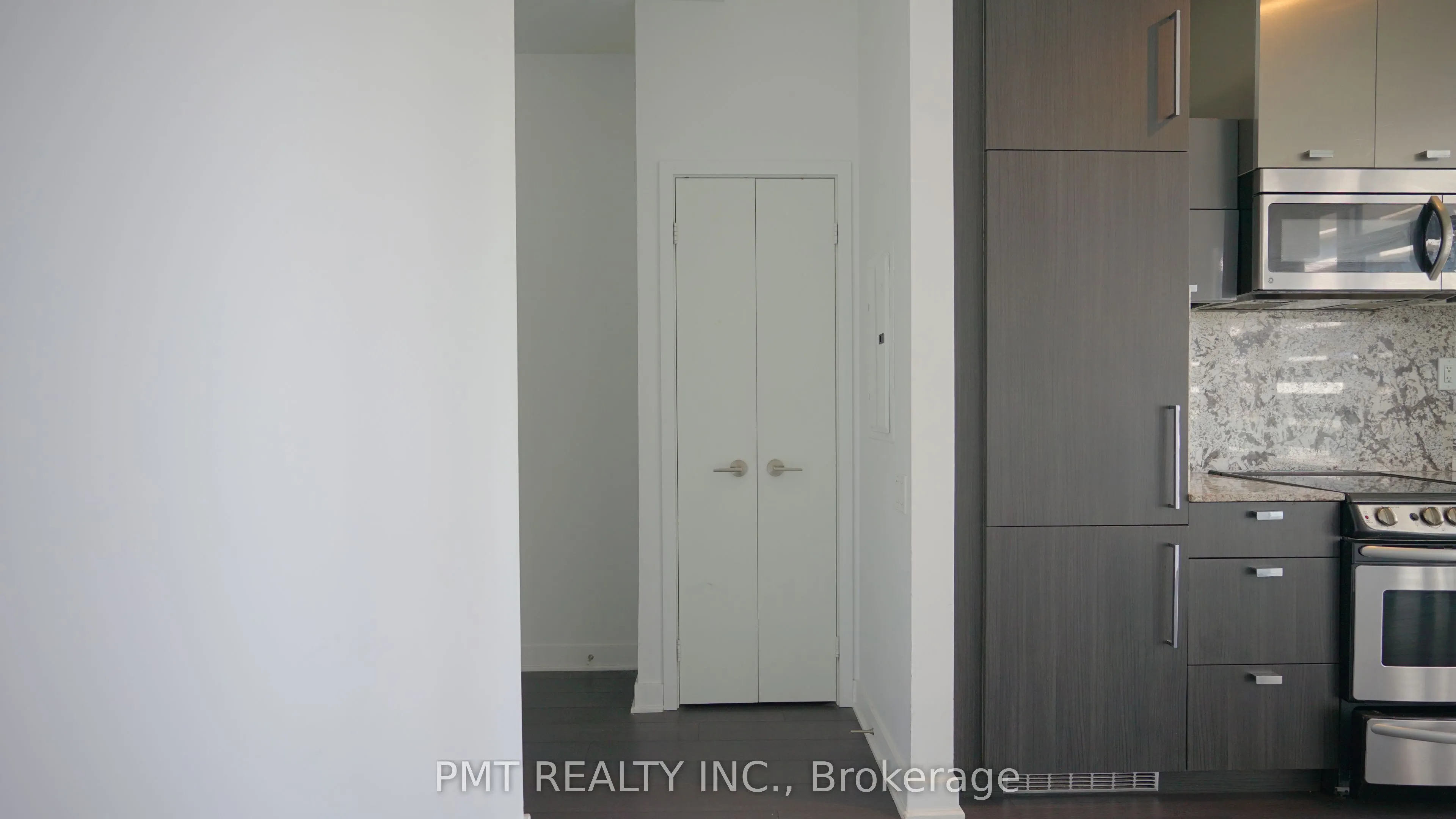 290 Adelaide Street W, #2312