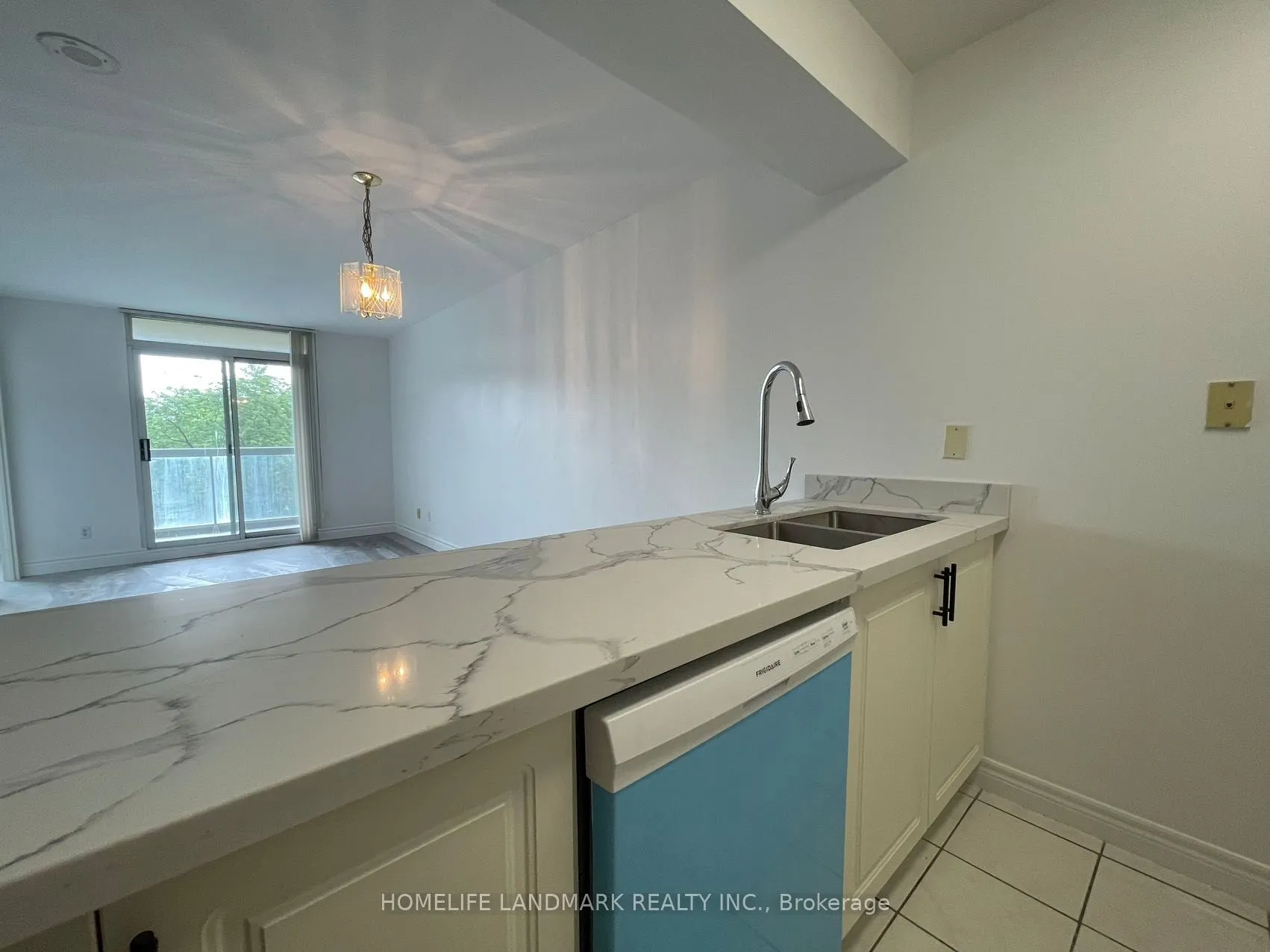 28 Empress Avenue, #606