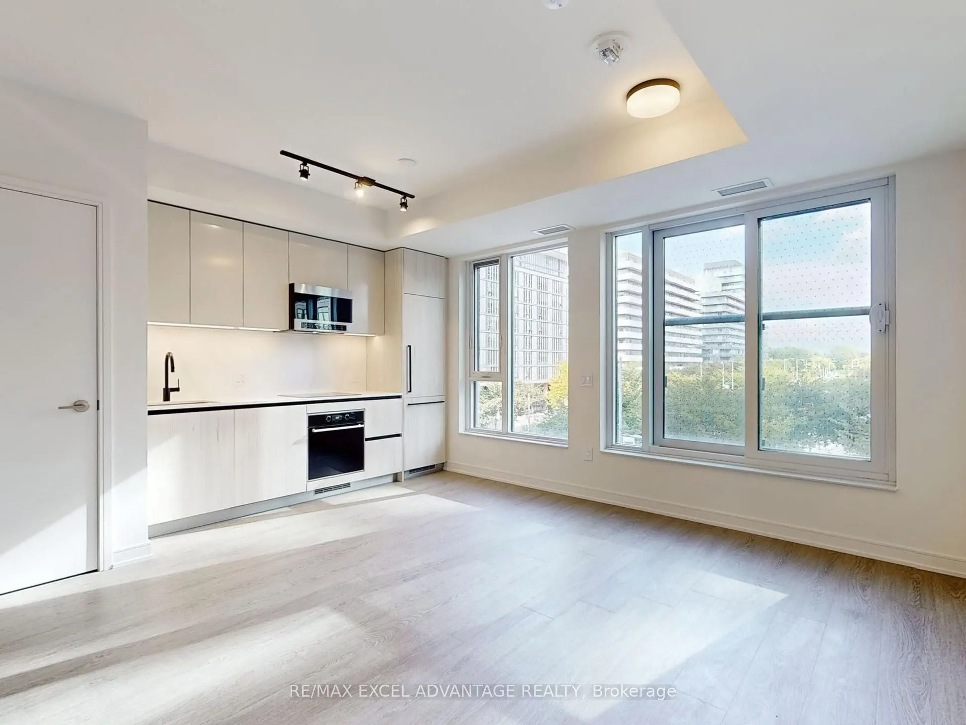 425 Front Street E, #306