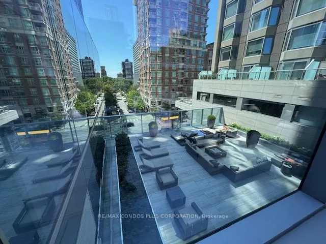 188 Cumberland Street, #2106