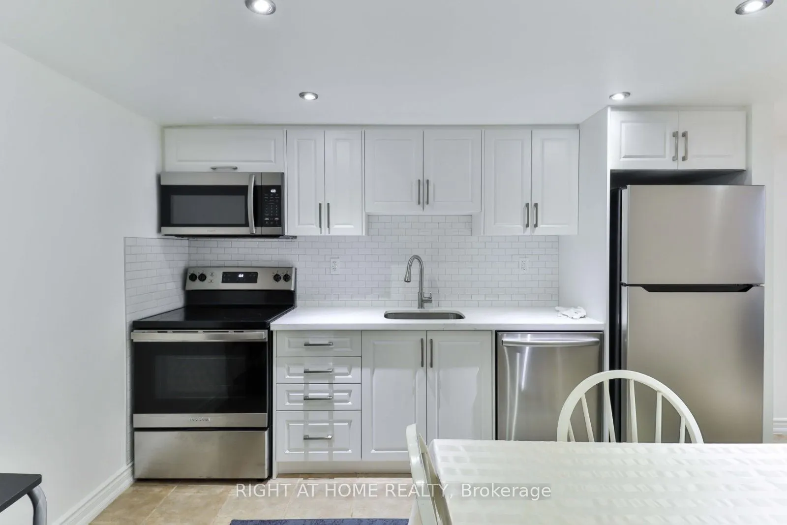 2 Greenland Road, #Bsmt