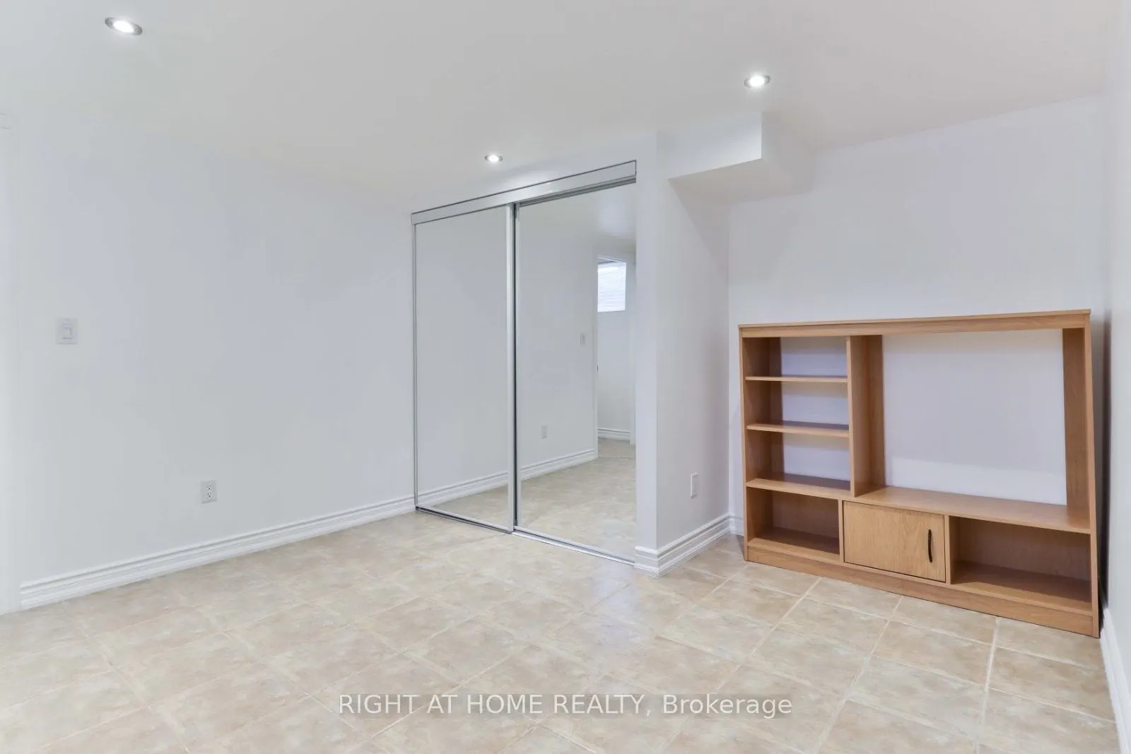 2 Greenland Road, #Bsmt