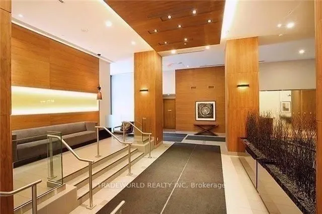 295 Adelaide Street W, #509