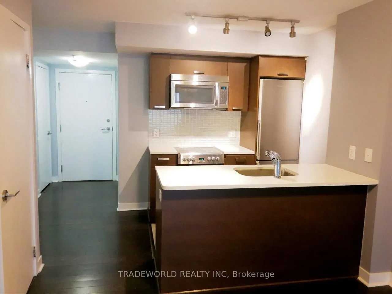 295 Adelaide Street W, #509