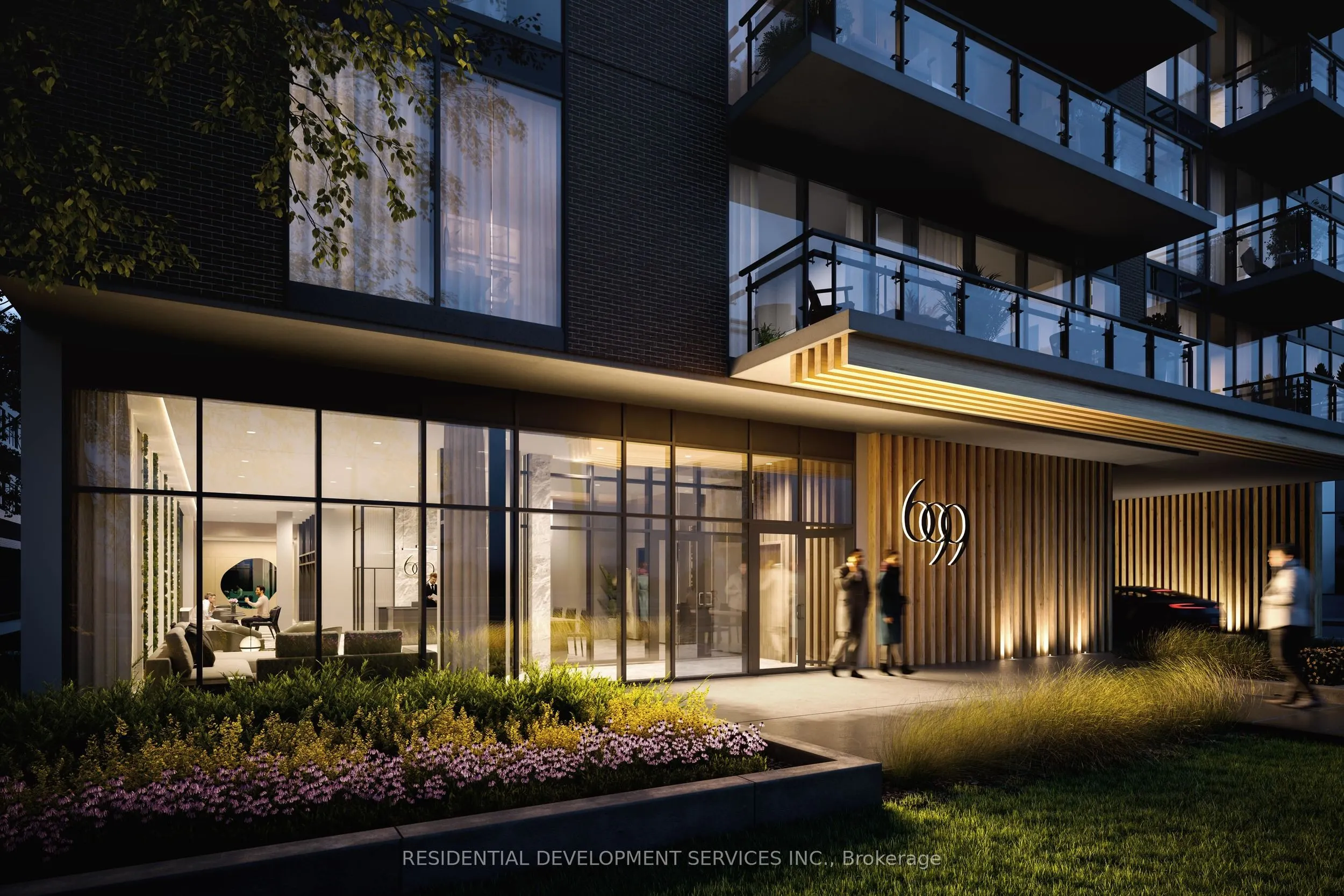 699 Sheppard Avenue E, #907