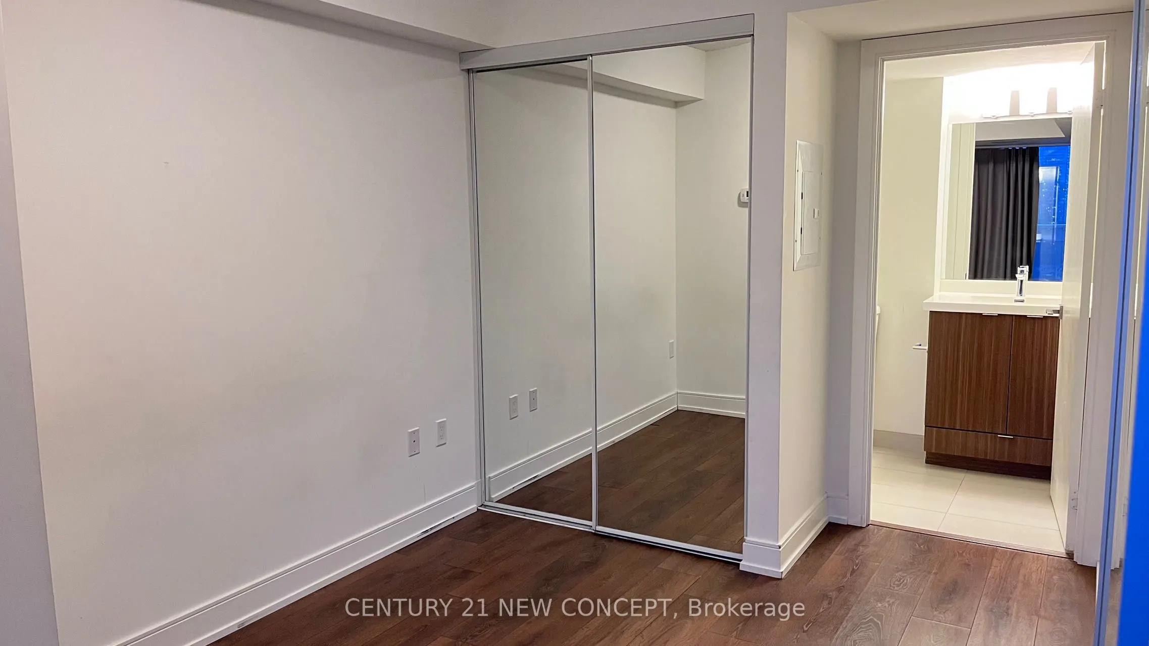 89 McGill Street, #1909