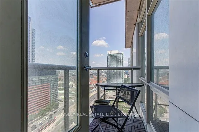 10 Navy Wharf Court, #2502