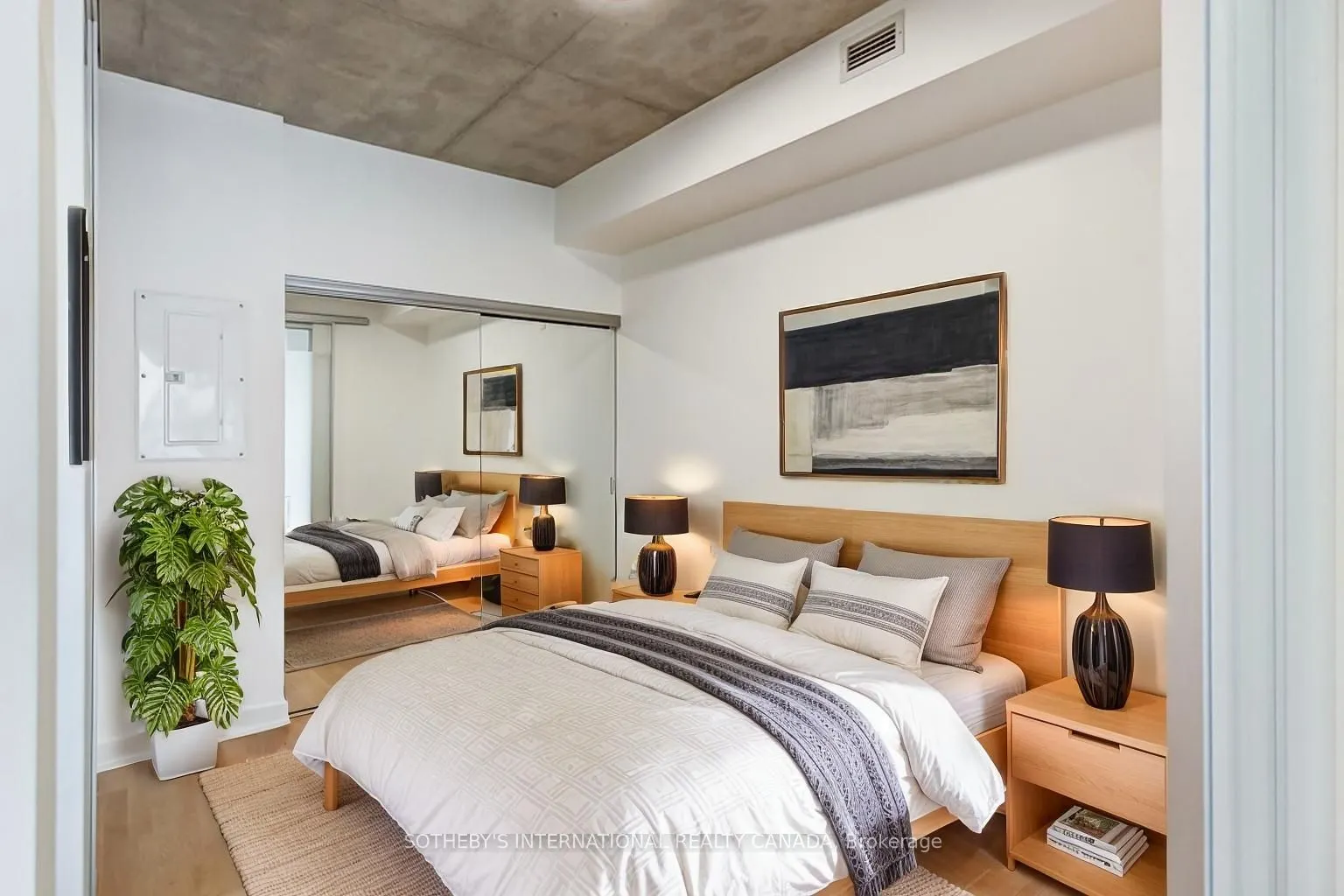 109 Ossington Avenue, #203