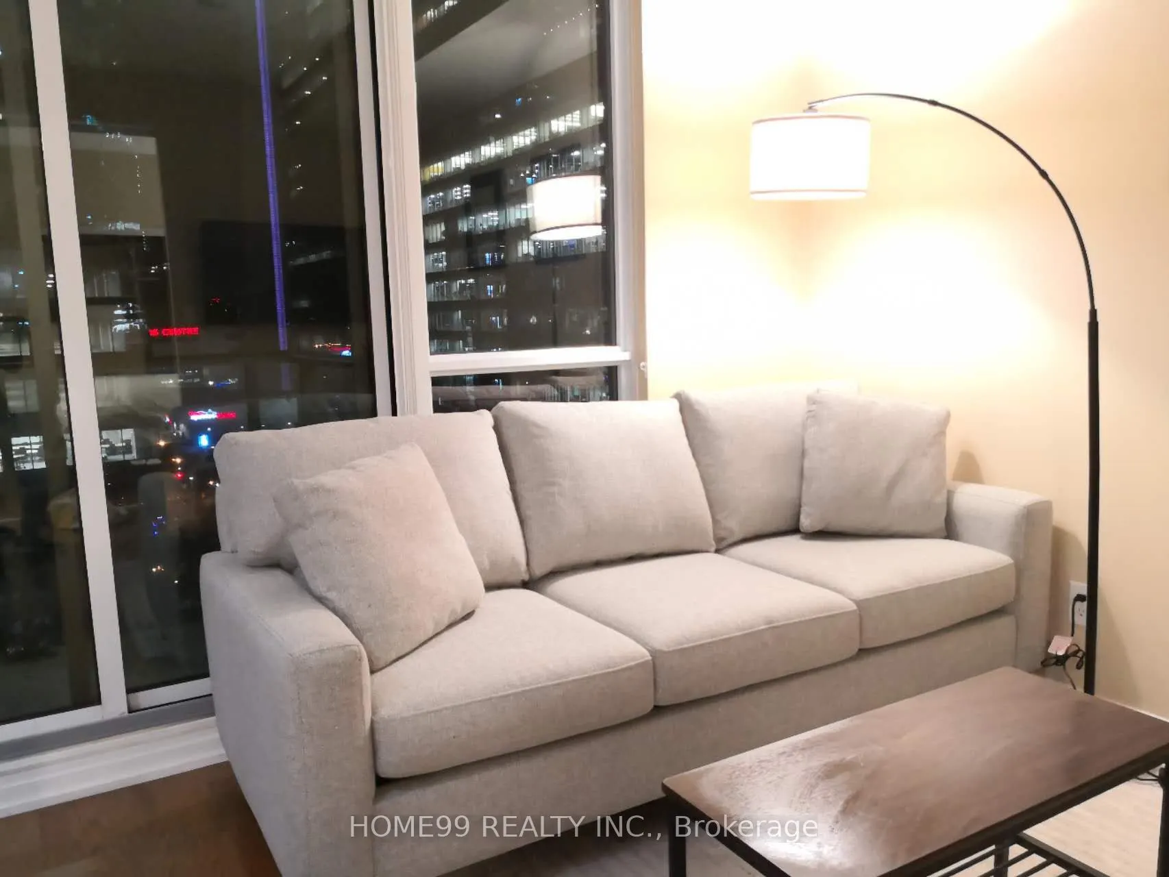 65 Bremner Boulevard, #1404