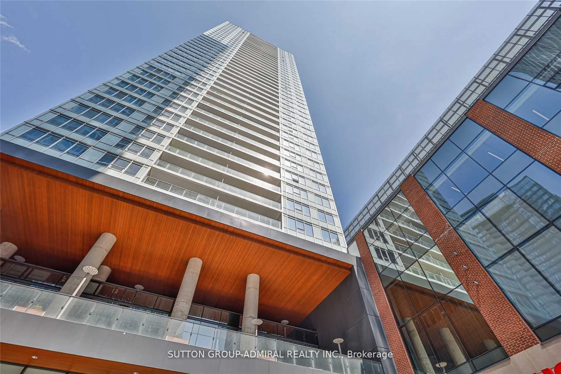 17 Bathurst Street, #615