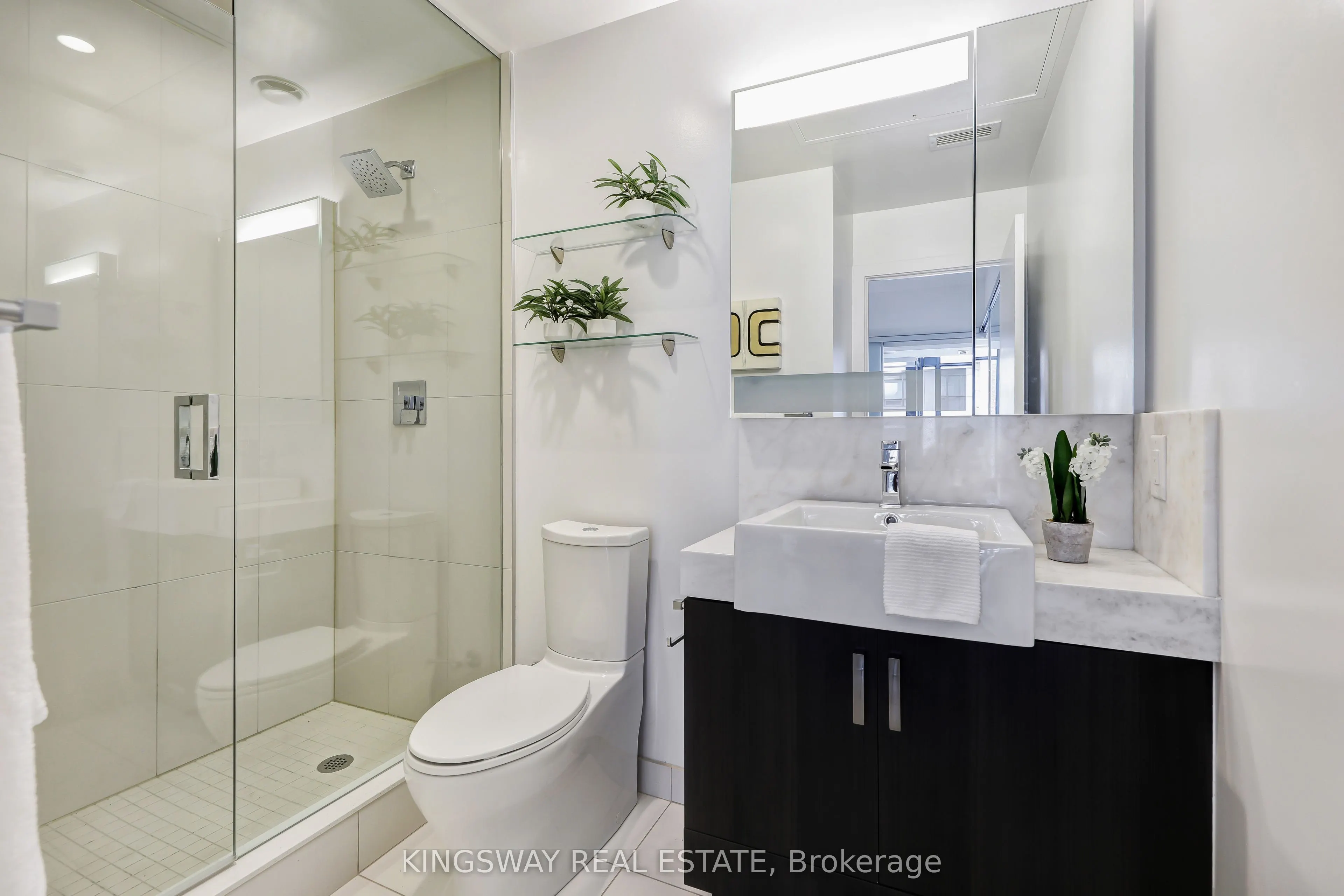 15 Beverley Street, #303