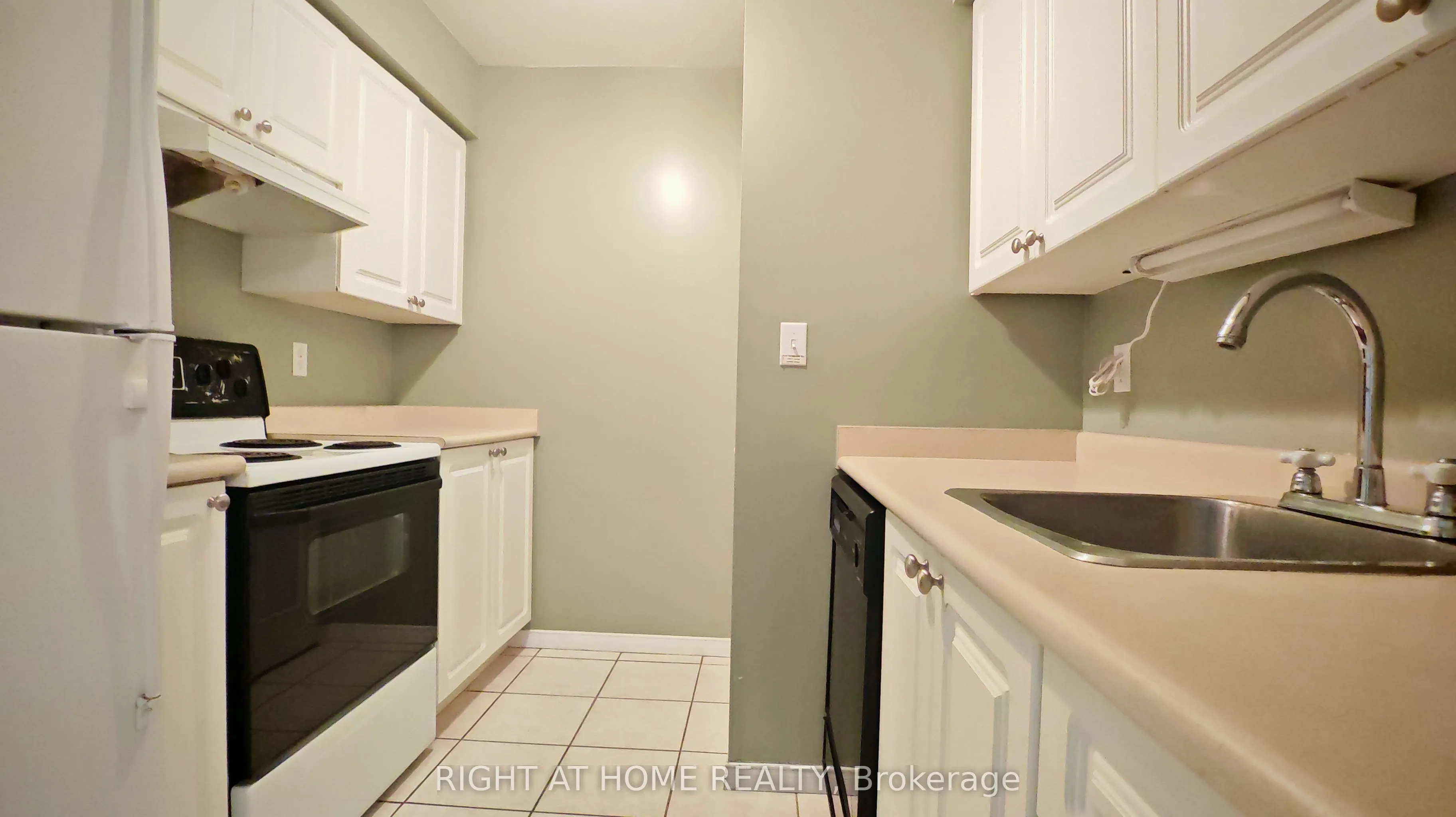 1 Pemberton Avenue, #606